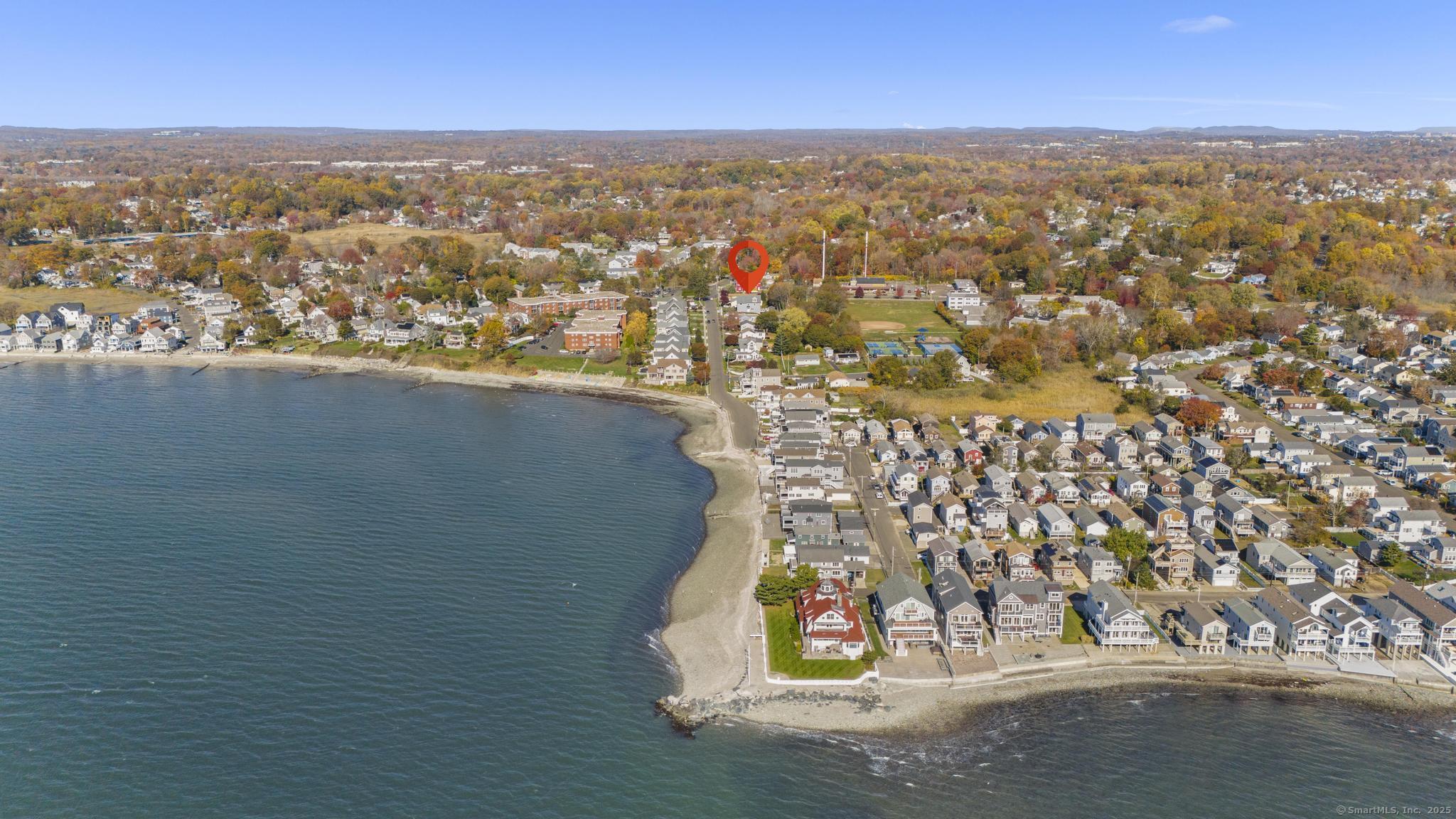 Milford, Connecticut, 06460, United States, 4 Bedrooms Bedrooms, ,4 BathroomsBathrooms,Residential,For Sale,1987652