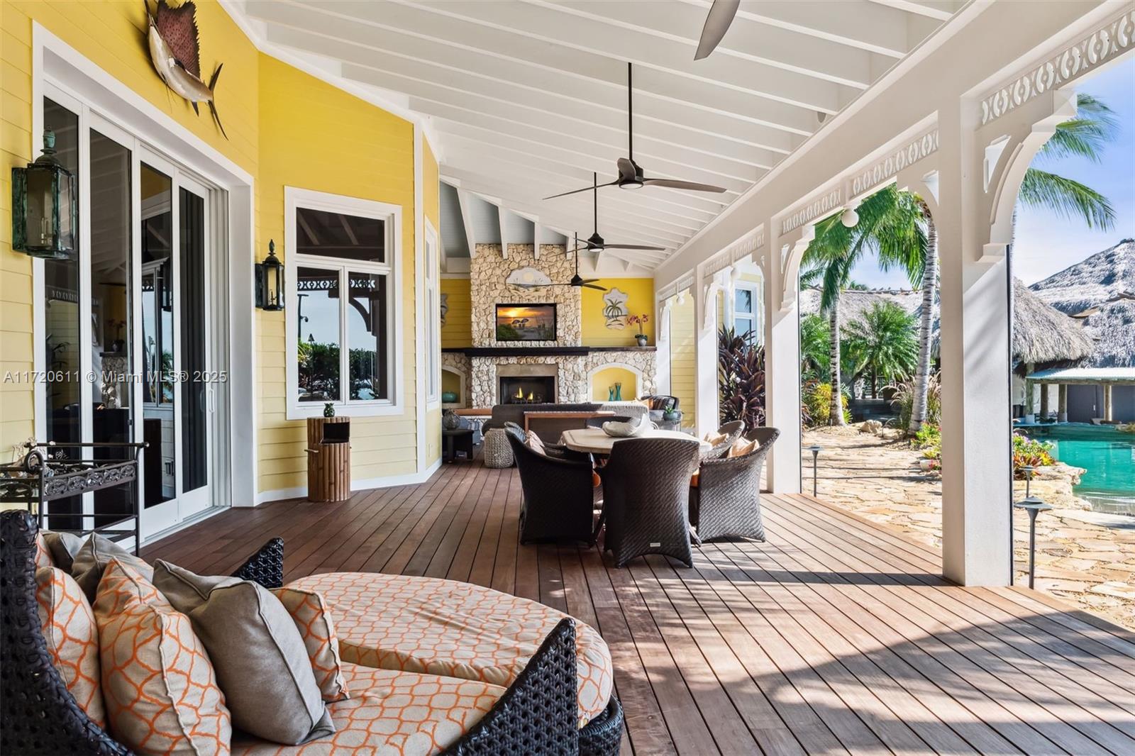 Marathon, Florida, 33050, United States, 5 Bedrooms Bedrooms, ,9 BathroomsBathrooms,Residential,For Sale,1933617