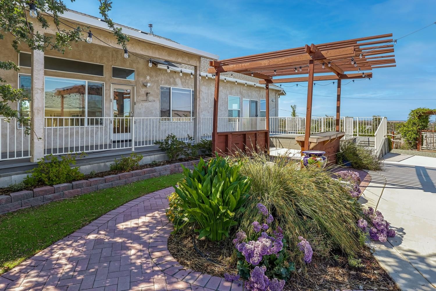 Valley Springs, California, 95252, United States, 3 Bedrooms Bedrooms, ,4 BathroomsBathrooms,Residential,For Sale,1981868