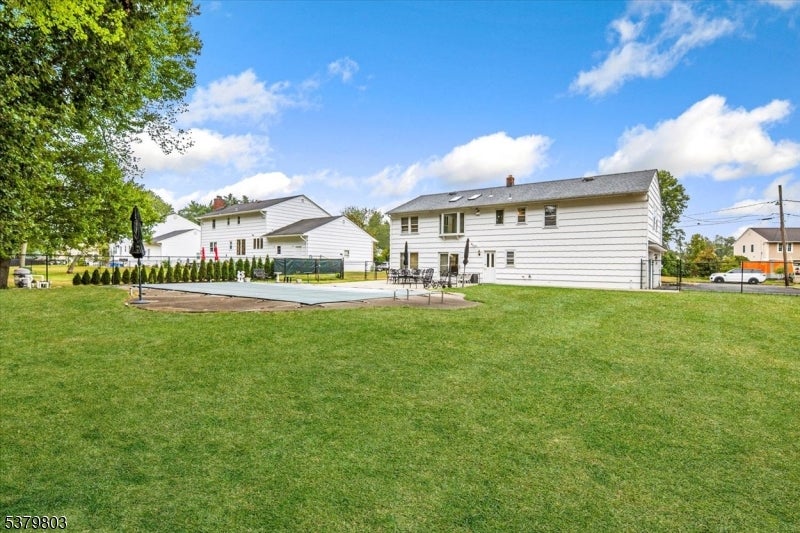Fairfield Twp., New Jersey, 07004, United States, 3 Bedrooms Bedrooms, ,3 BathroomsBathrooms,Residential,For Sale,1923518