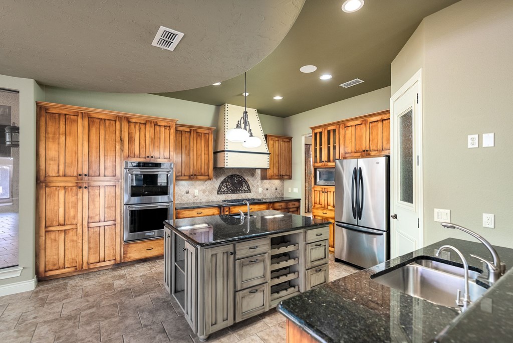 Kerrville, Texas, 78028, United States, 3 Bedrooms Bedrooms, ,3 BathroomsBathrooms,Residential,For Sale,2022585