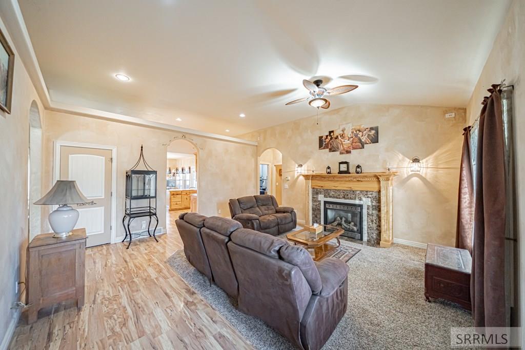 RIGBY, Idaho, 83442, United States, 5 Bedrooms Bedrooms, ,3 BathroomsBathrooms,Residential,For Sale,2007504