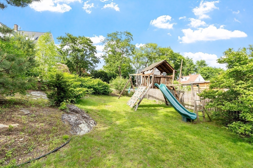 Belmont, Massachusetts, 02478, United States, 7 Bedrooms Bedrooms, ,5 BathroomsBathrooms,Residential,For Sale,1838379