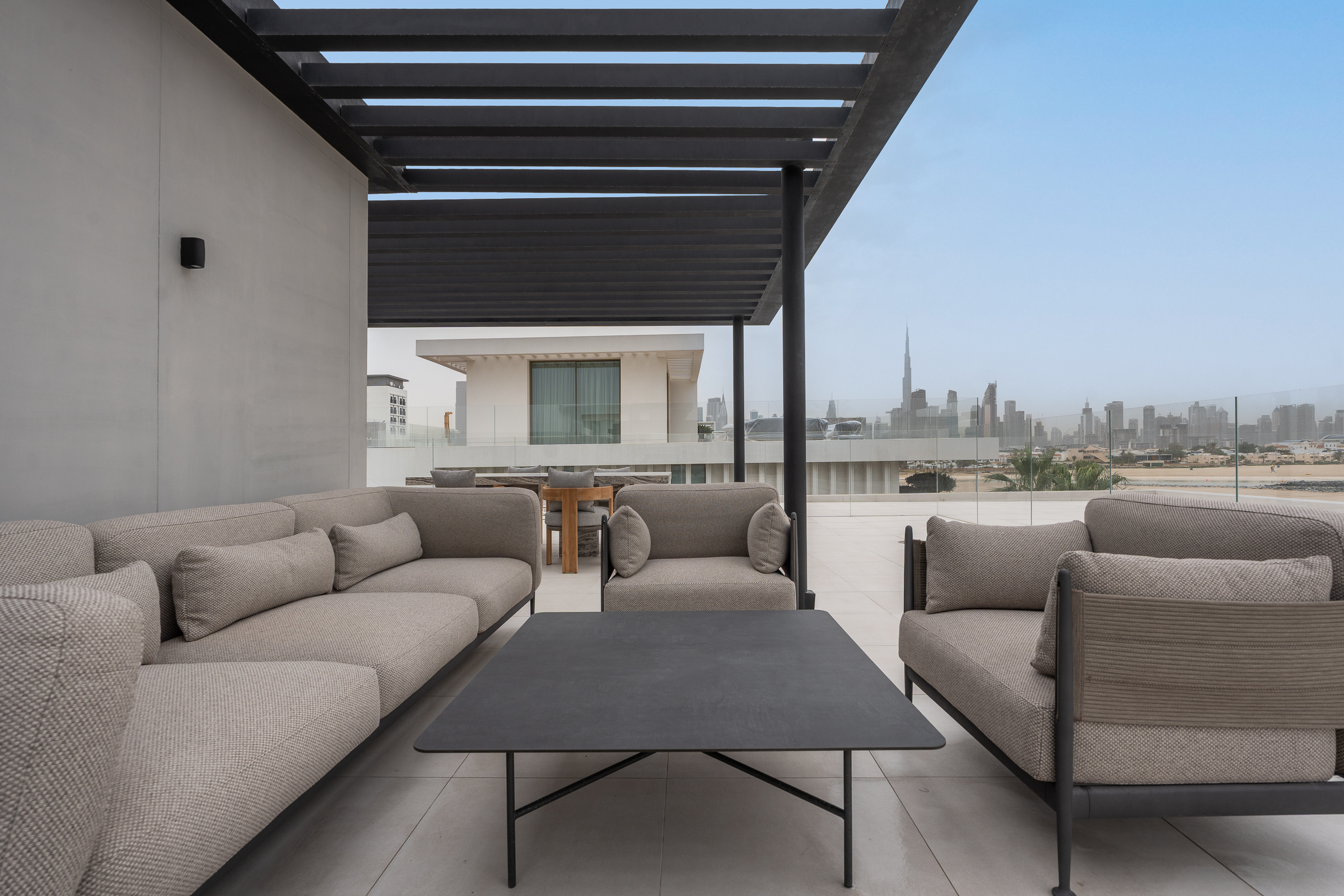  Breathtaking Ready-To-Move Home in Jumeirah - 物件實景