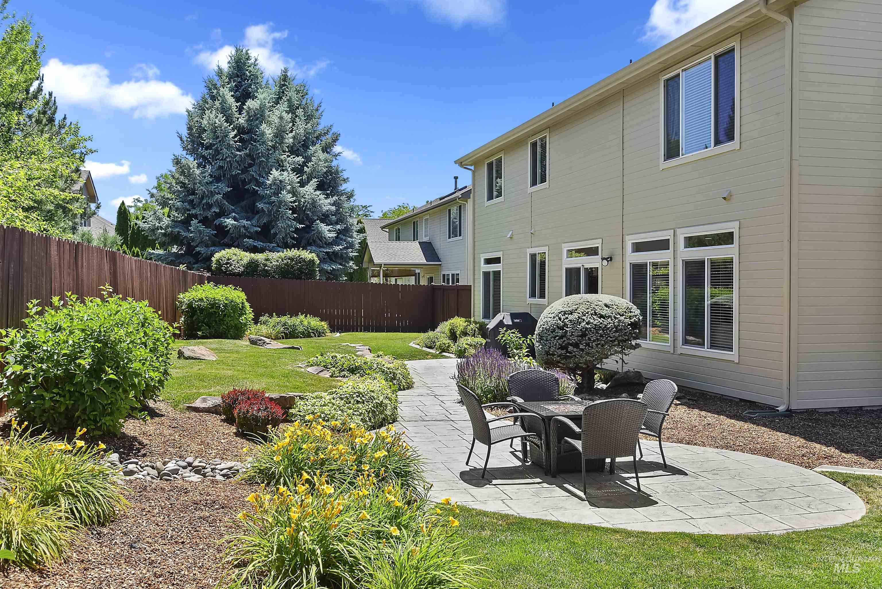 1728 Lopez Way, Eagle, Idaho, 83616, United States, 4 Bedrooms Bedrooms, ,3 BathroomsBathrooms,Residential,For Sale,1728 Lopez Way,1437511
