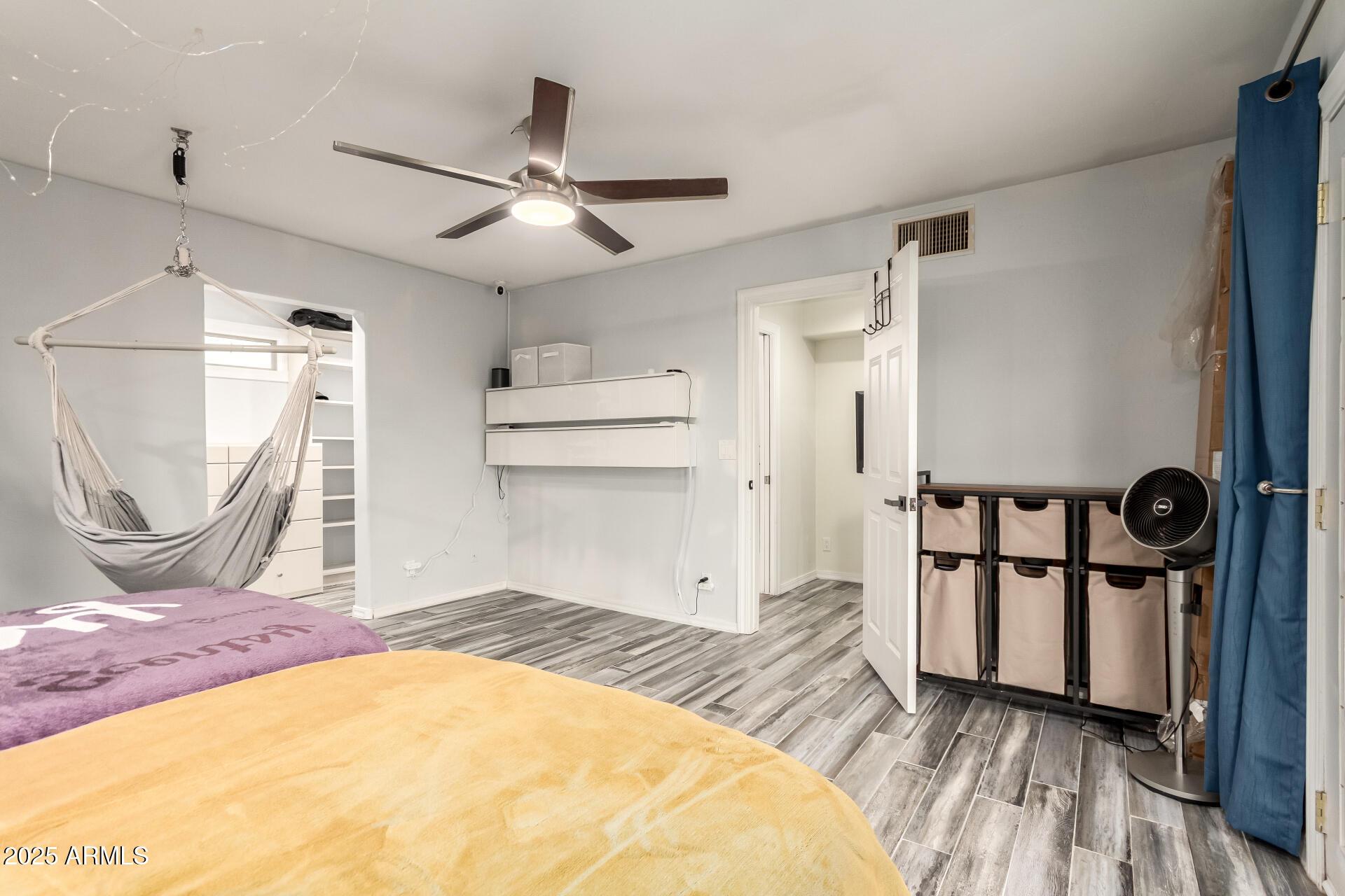 Phoenix, Arizona, 85007, United States, 4 Bedrooms Bedrooms, ,3 BathroomsBathrooms,Residential,For Sale,1980366