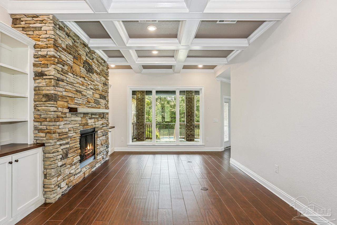 Pace, Florida, 32571, United States, 5 Bedrooms Bedrooms, ,4 BathroomsBathrooms,Residential,For Sale,1941978