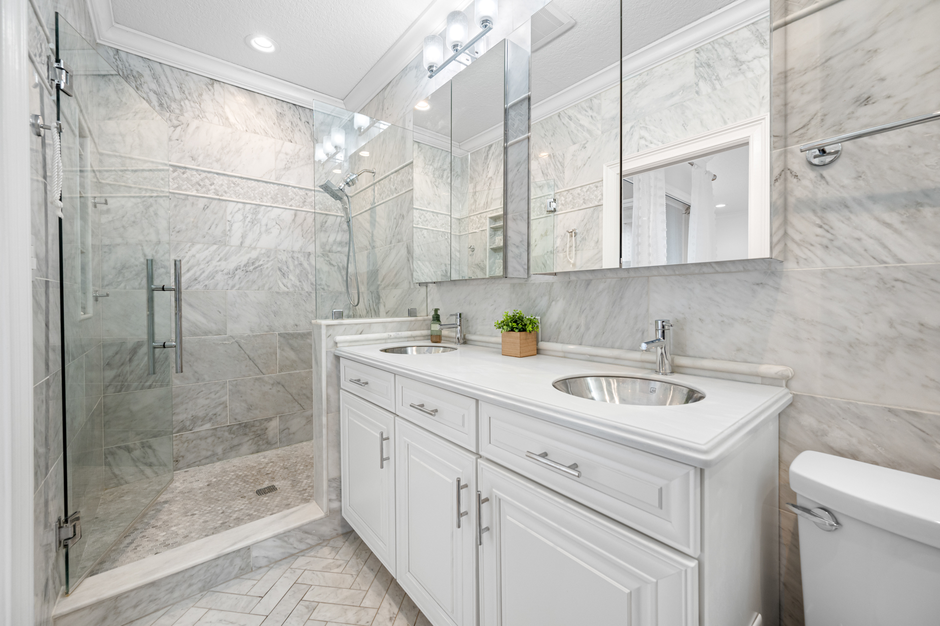 St Petersburg, Florida, 33701, United States, 3 Bedrooms Bedrooms, ,3 BathroomsBathrooms,Residential,For Sale,1979371