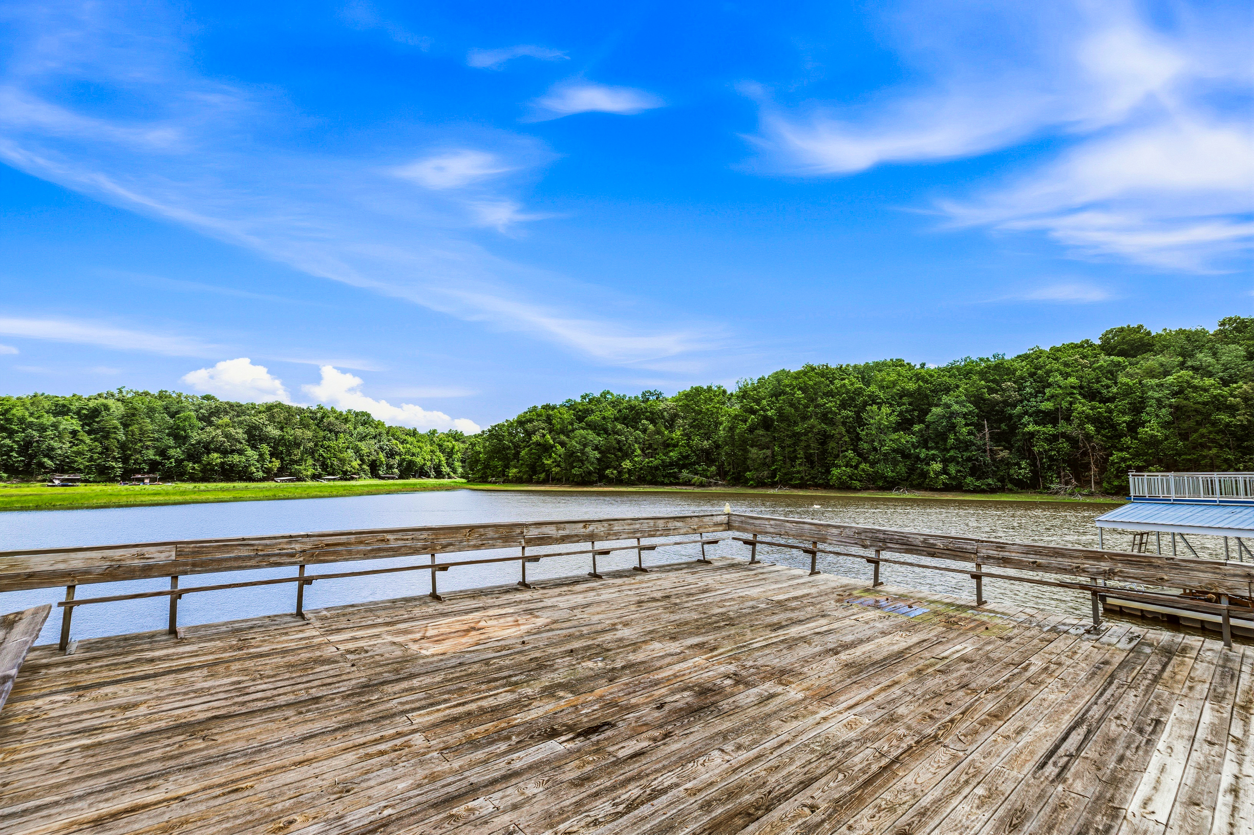  Private Lake Lanier Retreat - 物件實景