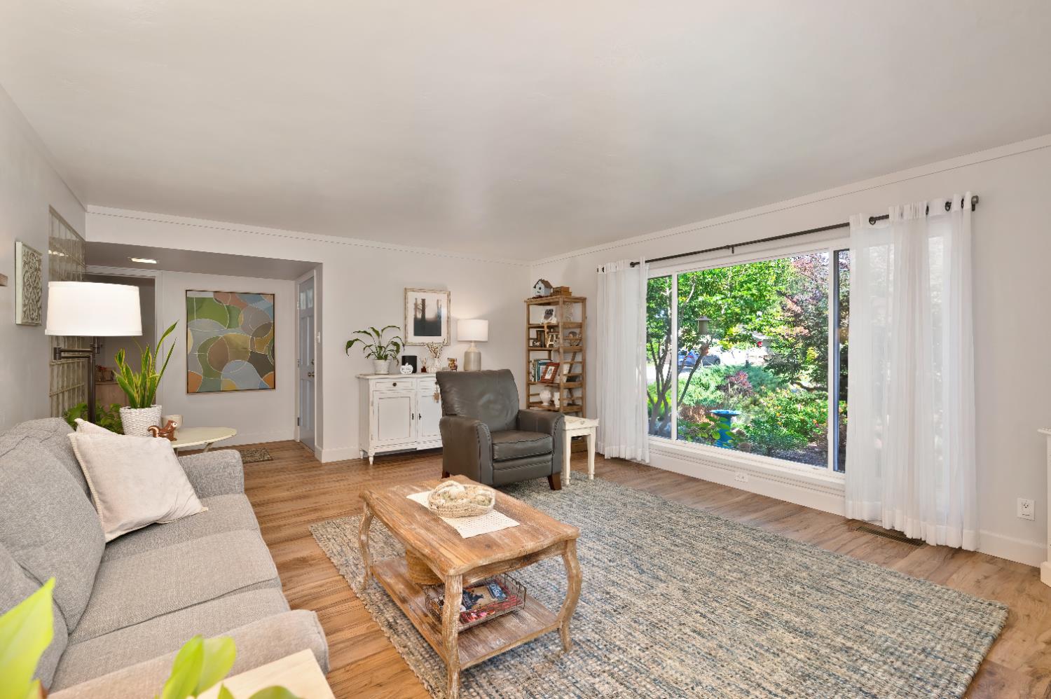 Sacramento, California, 95819, United States, 3 Bedrooms Bedrooms, ,2 BathroomsBathrooms,Residential,For Sale,1987598