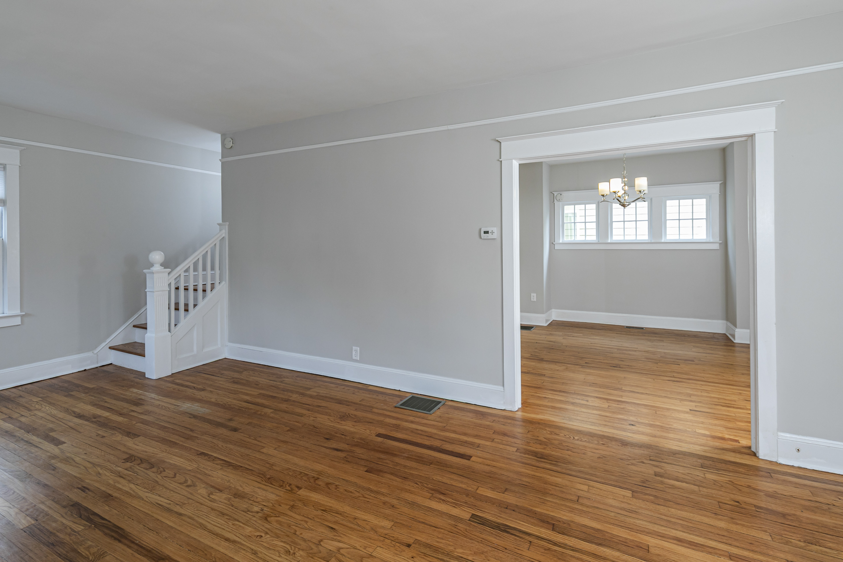  Pretty Porch, Polished Wood Floors, Prime Princeton Location - 物件實景