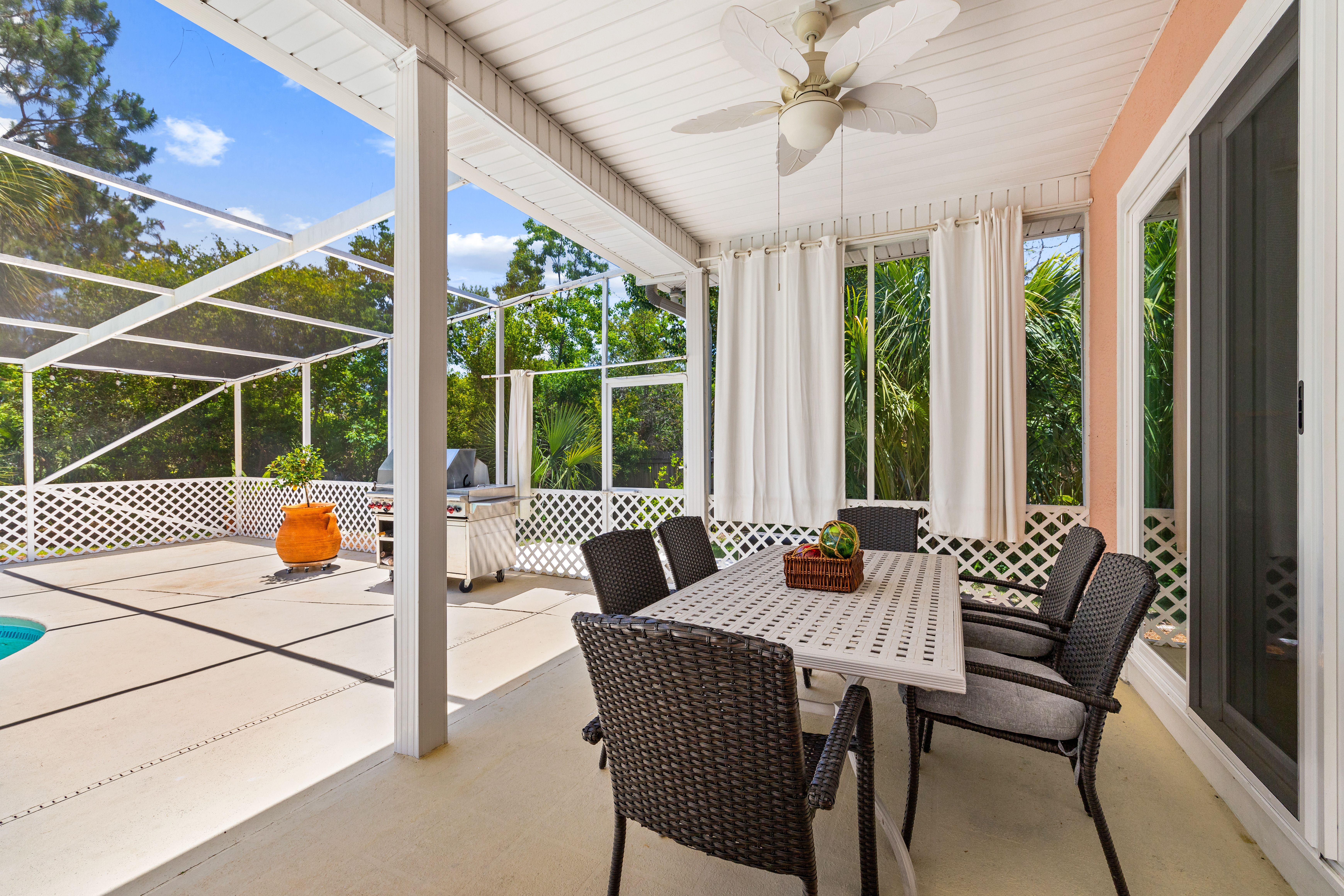  West End Panama City Beach Home with Pool & Short Distance to the Beach - 物件實景