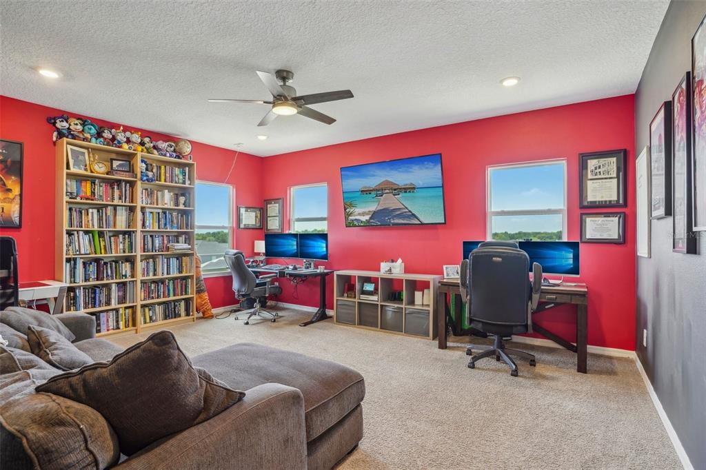 Apopka, Florida, 32703, United States, 5 Bedrooms Bedrooms, ,5 BathroomsBathrooms,Residential,For Sale,1837631