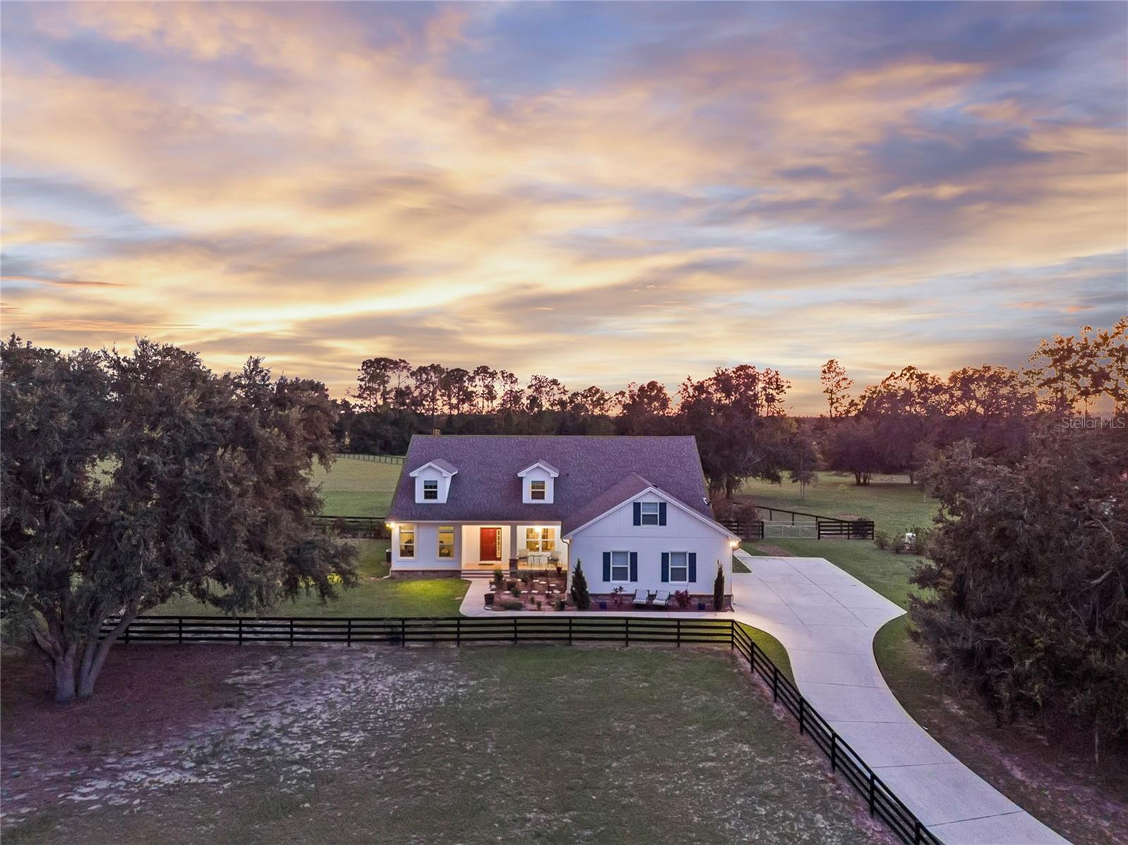 WEIRSDALE, Florida, 32195, United States, 5 Bedrooms Bedrooms, ,3 BathroomsBathrooms,Residential,For Sale,1921300