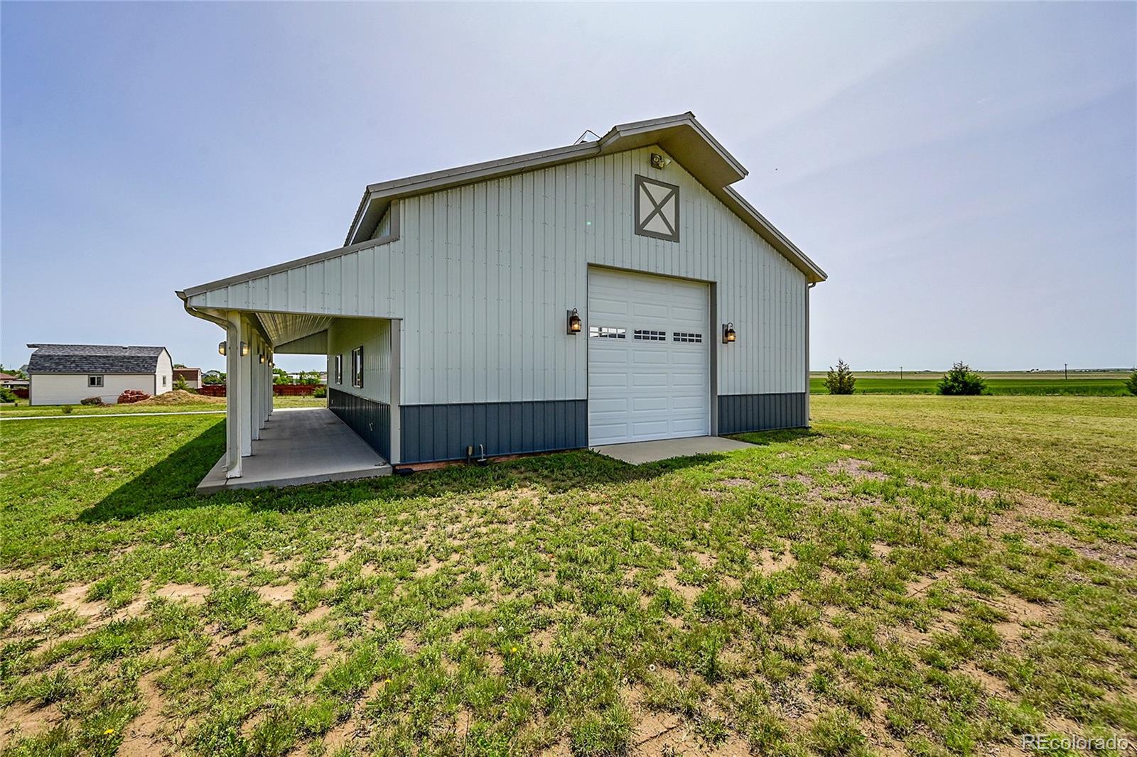 Strasburg, Colorado, 80136, United States, 3 Bedrooms Bedrooms, ,4 BathroomsBathrooms,Residential,For Sale,1847034