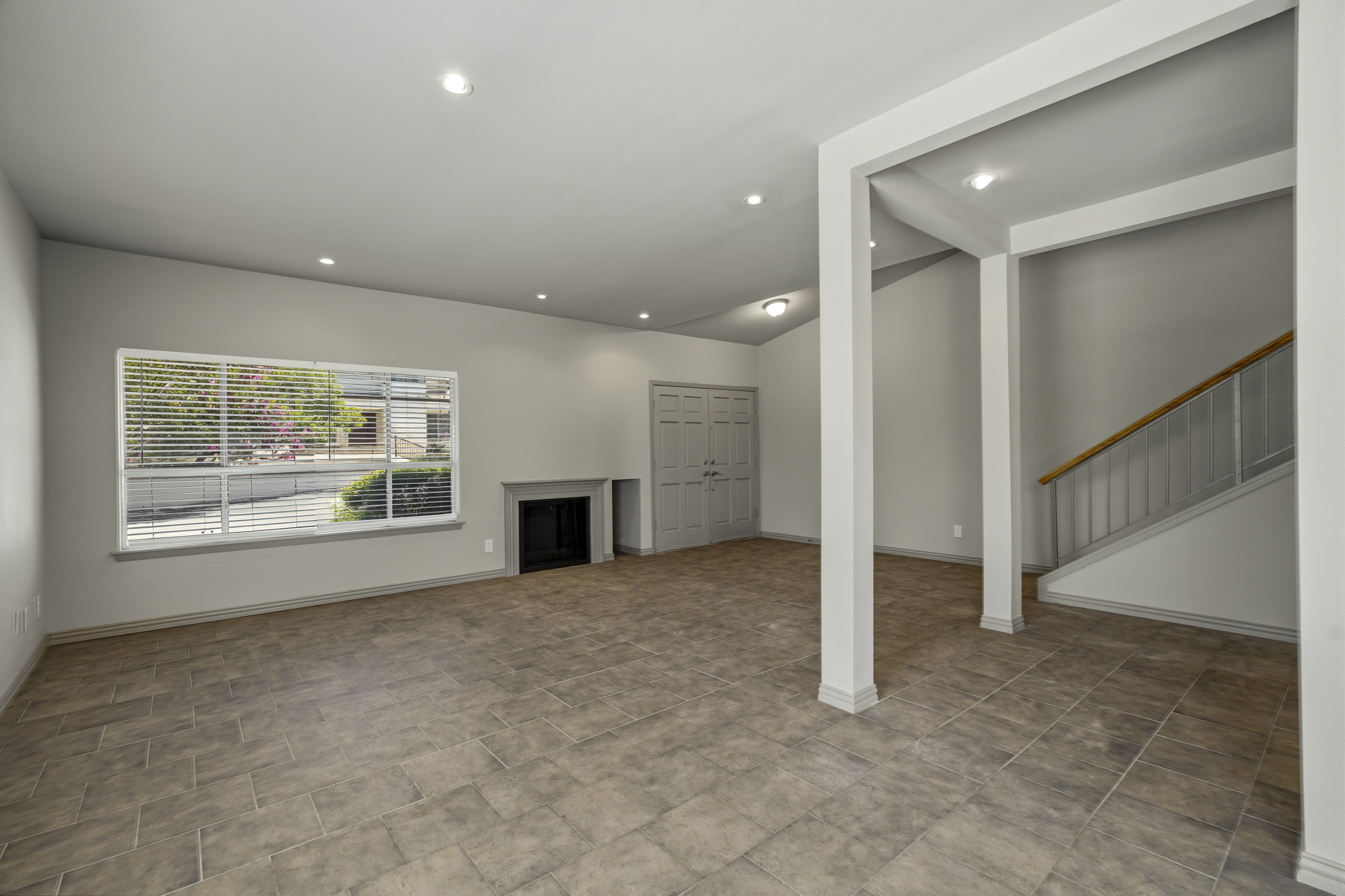  Move-In Ready Condo in Prime Location - 物件實景