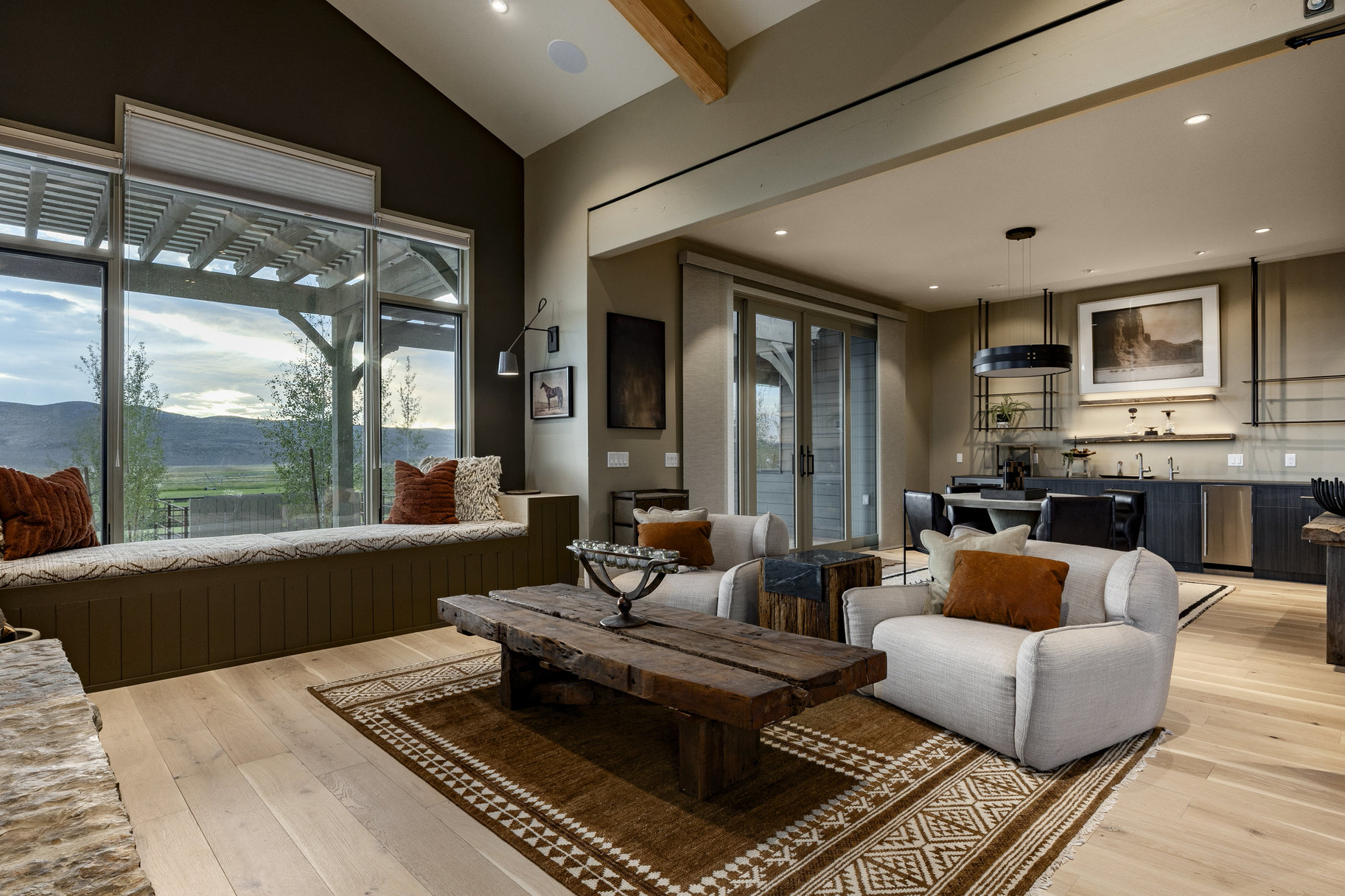  Rural Chic Farmhouse with Expansive Views and Seclusion - 物件實景