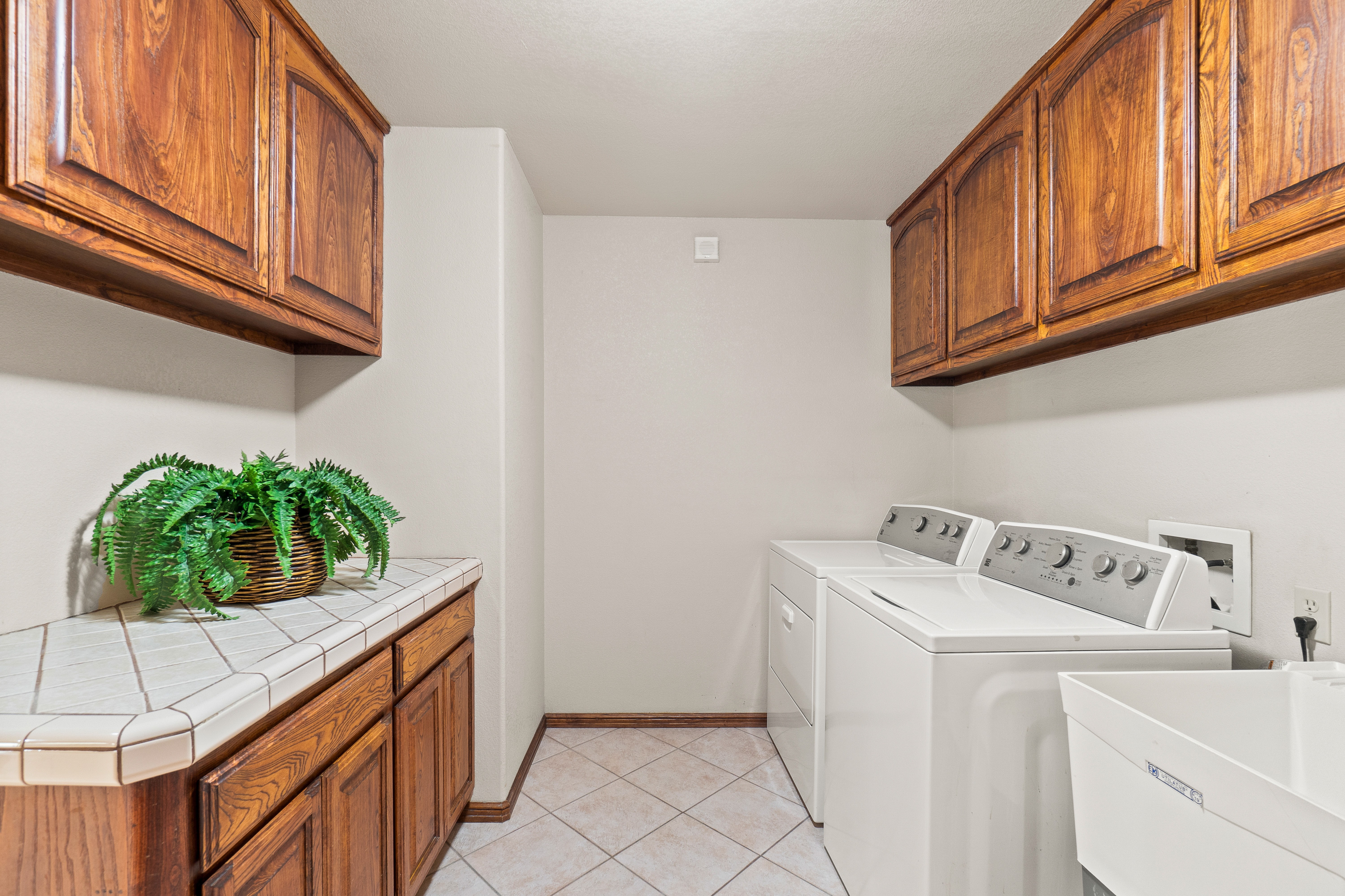 Harlingen, Texas, 78552, United States, 4 Bedrooms Bedrooms, ,3 BathroomsBathrooms,Residential,For Sale,1867020