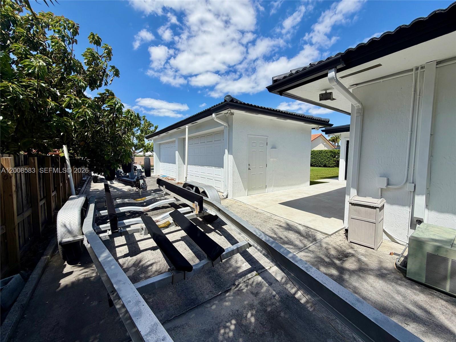 Miami, Florida, 33175, United States, 5 Bedrooms Bedrooms, ,3 BathroomsBathrooms,Residential,For Sale,2040426