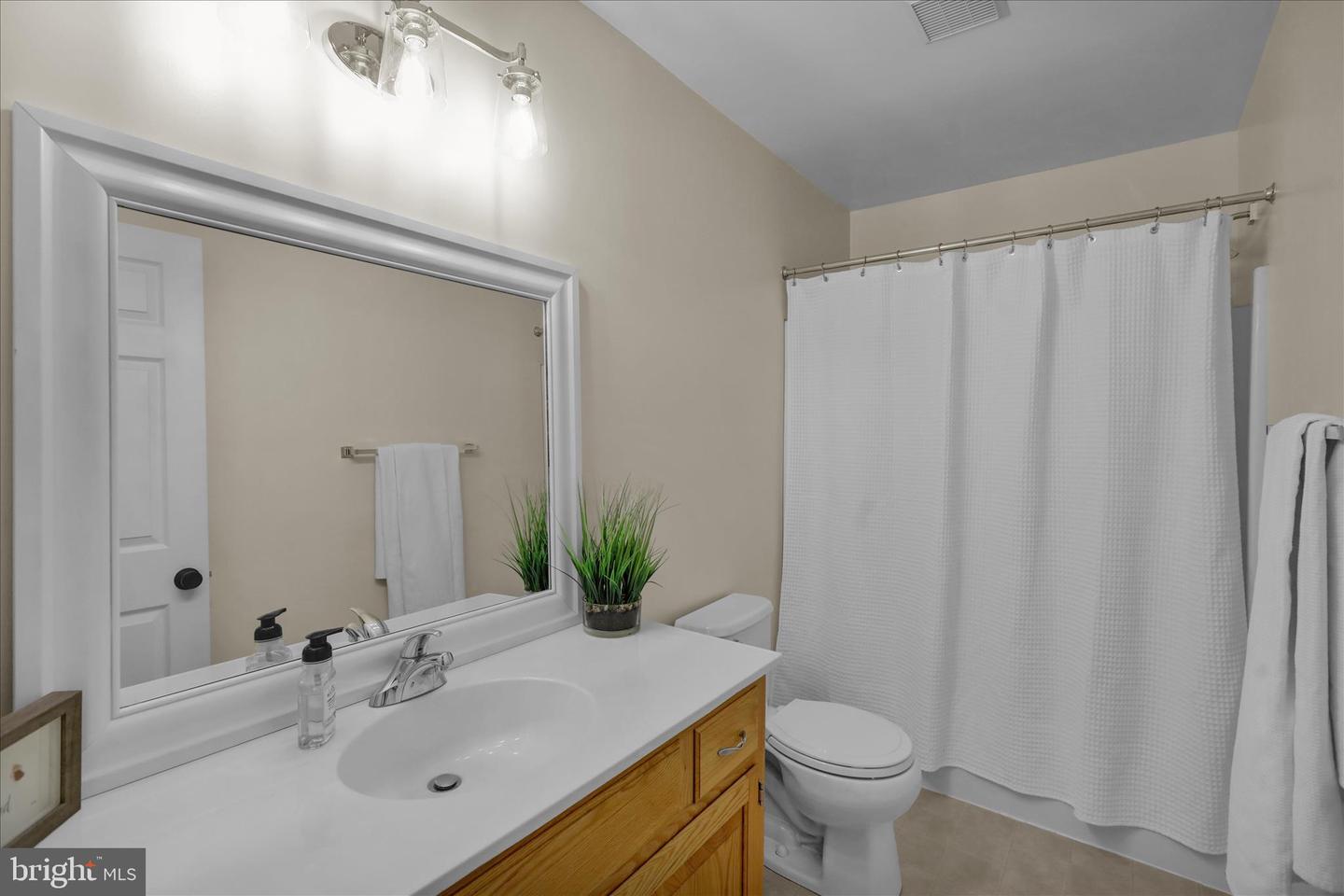 Gilbertsville, Pennsylvania, 19525, United States, 3 Bedrooms Bedrooms, ,3 BathroomsBathrooms,Residential,For Sale,2002052