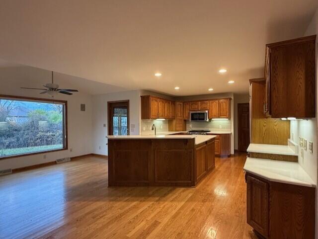 Mount Pleasant, Wisconsin, 53406, United States, 4 Bedrooms Bedrooms, ,3 BathroomsBathrooms,Residential,For Sale,1989473