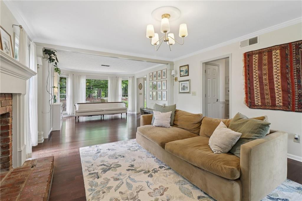 Marietta, Georgia, 30062, United States, 4 Bedrooms Bedrooms, ,3 BathroomsBathrooms,Residential,For Sale,1905534