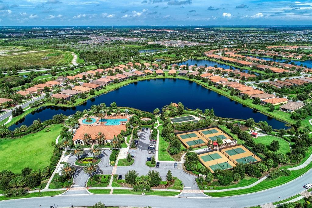 Bradenton, Florida, 34211, United States, 3 Bedrooms Bedrooms, ,3 BathroomsBathrooms,Residential,For Sale,1784146