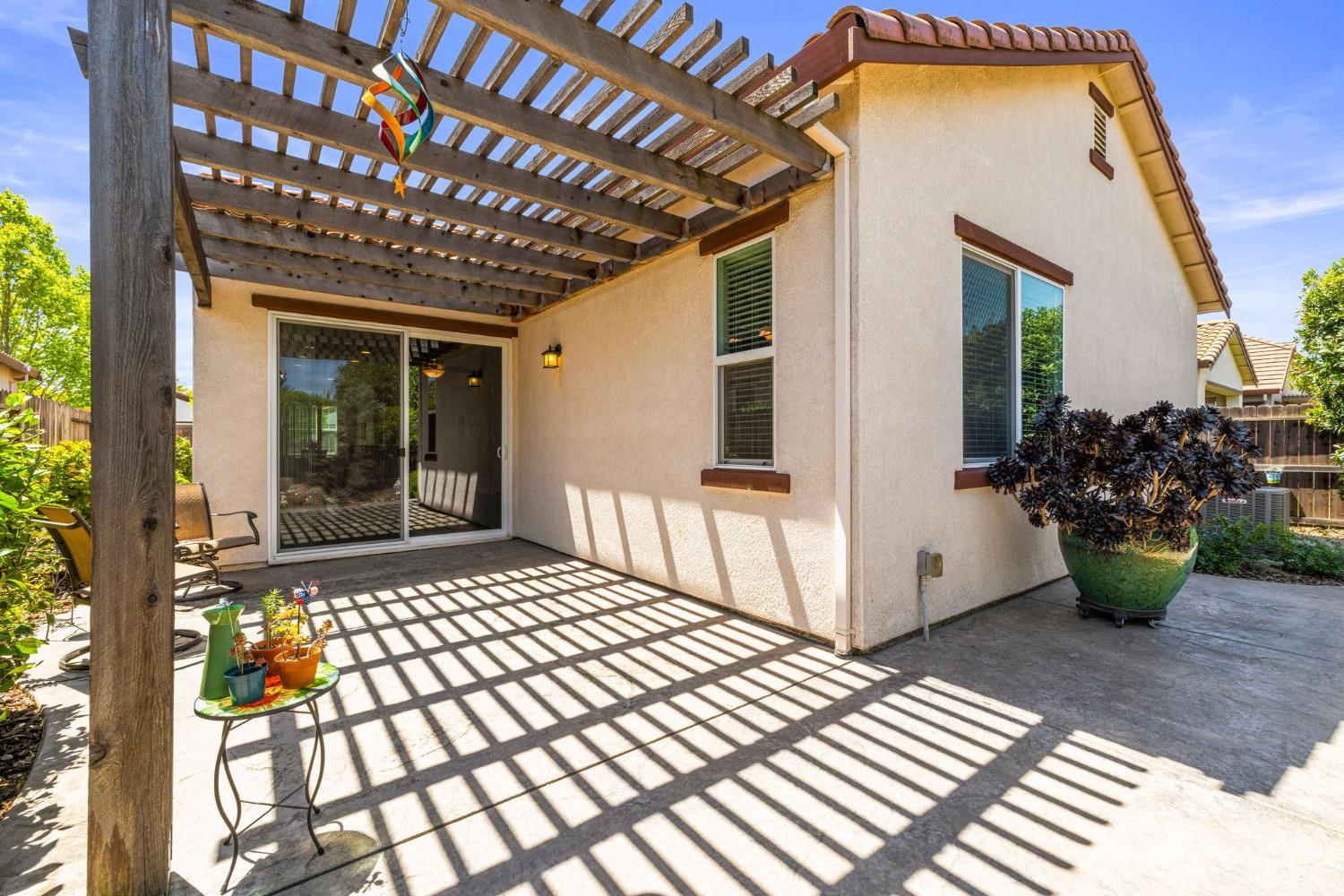 Roseville, California, 95747, United States, 3 Bedrooms Bedrooms, ,2 BathroomsBathrooms,Residential,For Sale,1924391