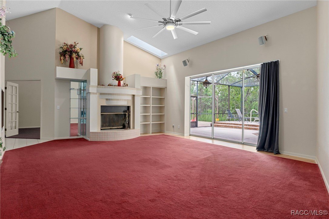 Homosassa, Florida, 34446, United States, 5 Bedrooms Bedrooms, ,4 BathroomsBathrooms,Residential,For Sale,1916240