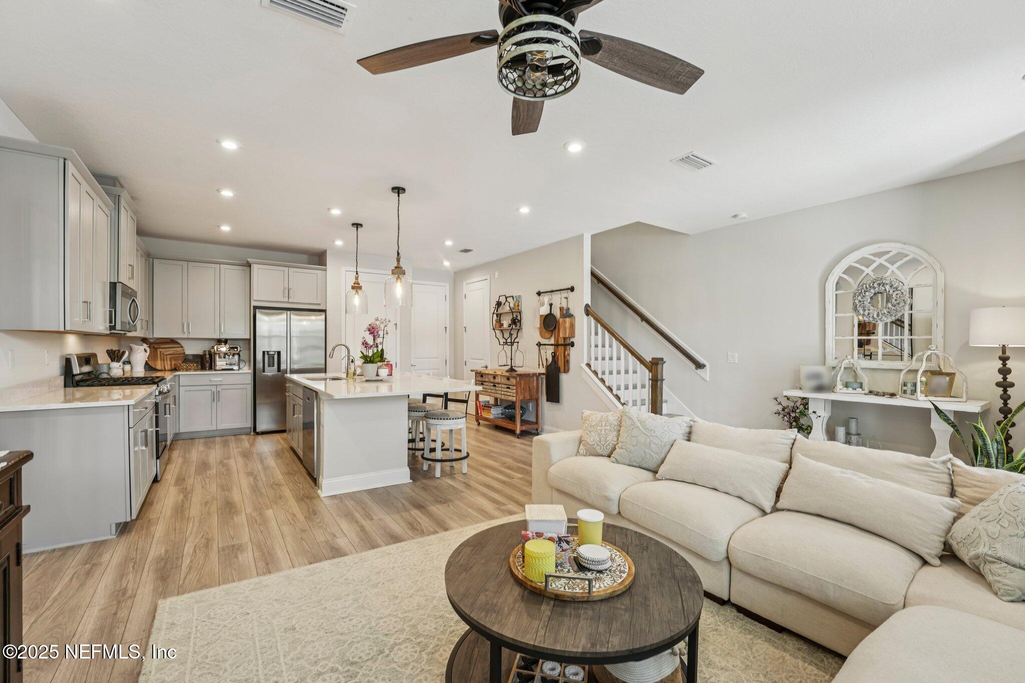 Jacksonville, Florida, 32224, United States, 3 Bedrooms Bedrooms, ,3 BathroomsBathrooms,Residential,For Sale,1917775