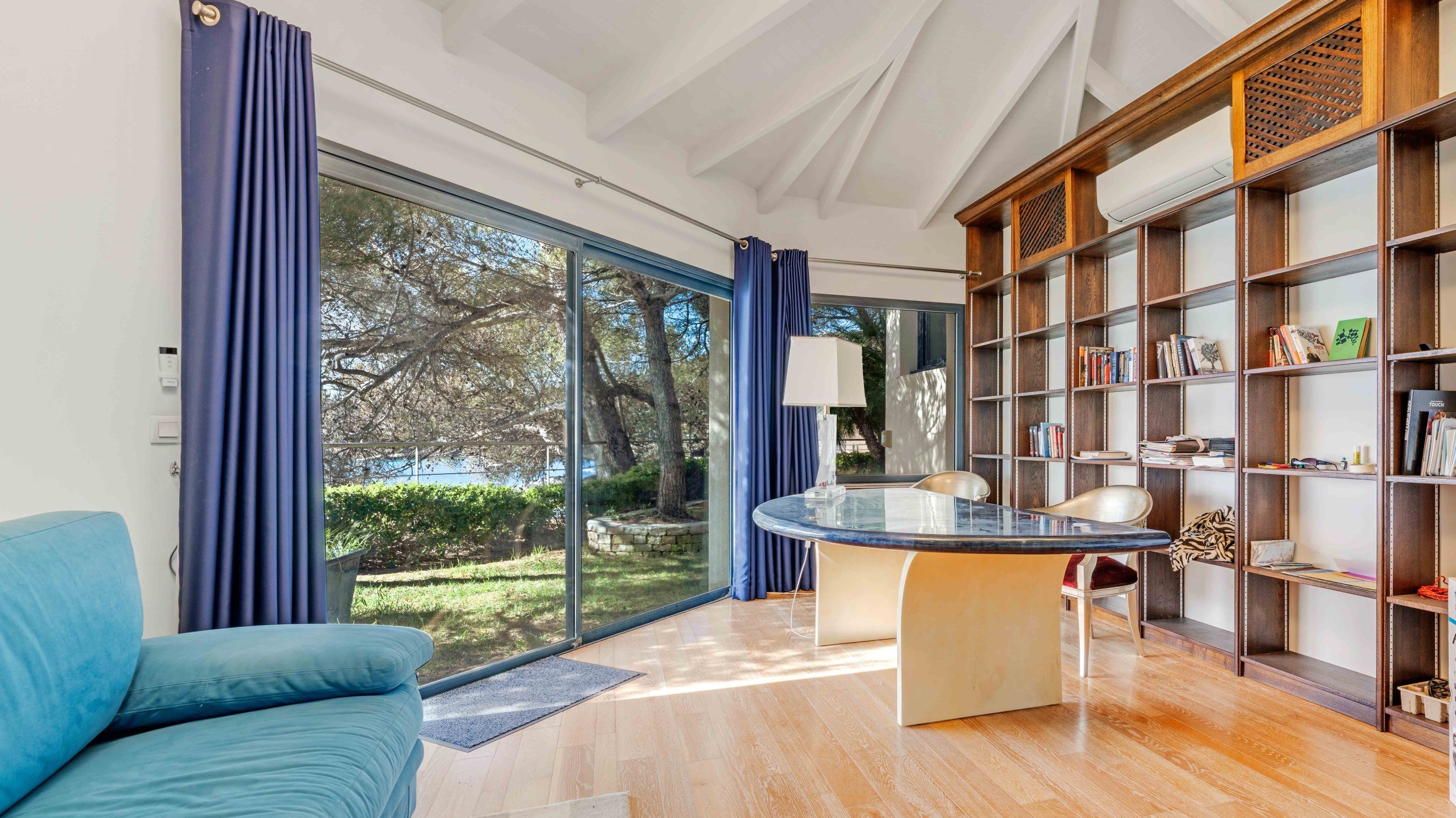  Les Issambres waterfront villa 290 sqm direct sea access 5 bedroom French Rivie… - 物件實景