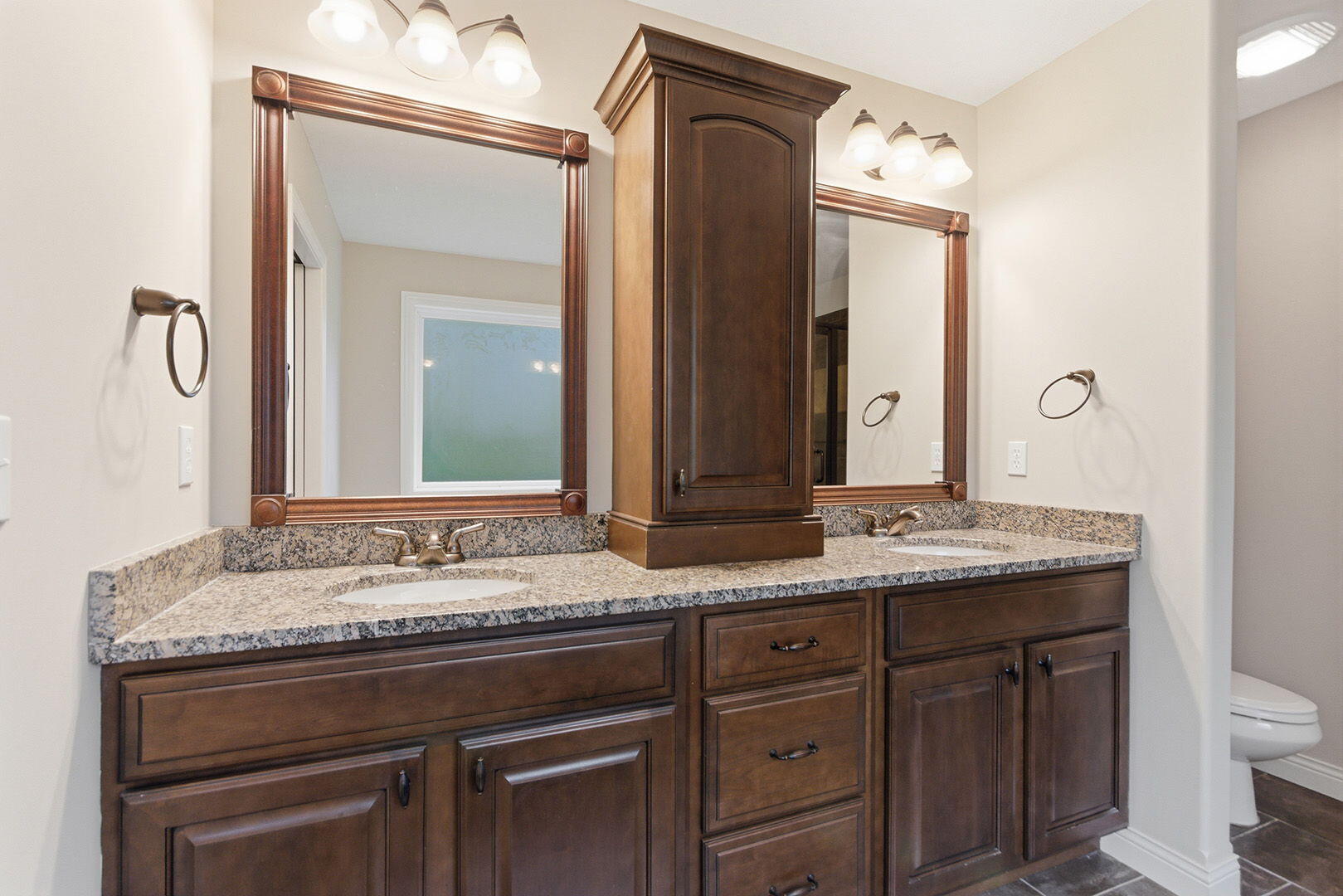 COLUMBIA, Missouri, 65203, United States, 5 Bedrooms Bedrooms, ,3 BathroomsBathrooms,Residential,For Sale,2023724
