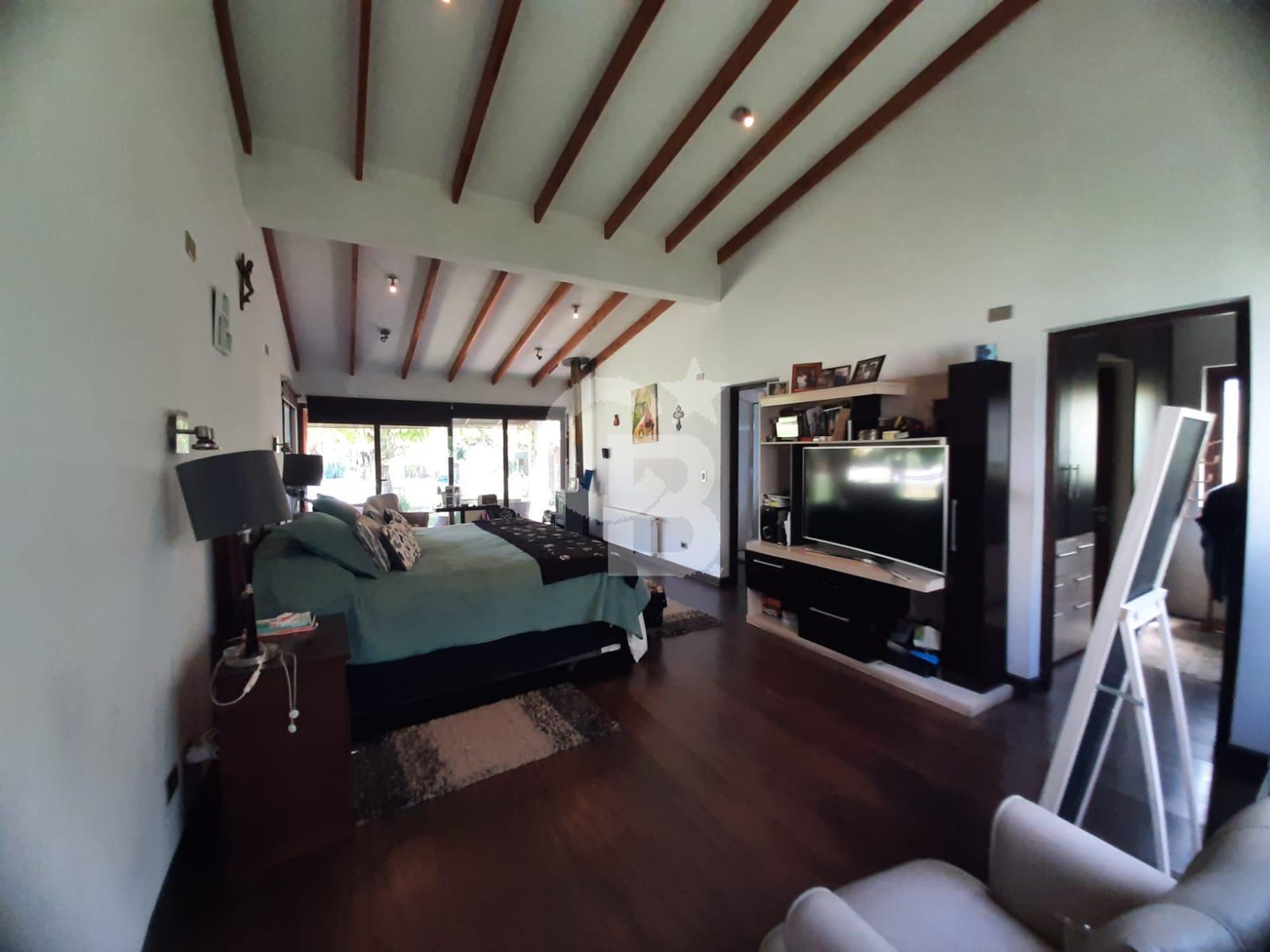 Colina, Chile, 5 Bedrooms Bedrooms, ,5 BathroomsBathrooms,Residential,For Sale,1987480