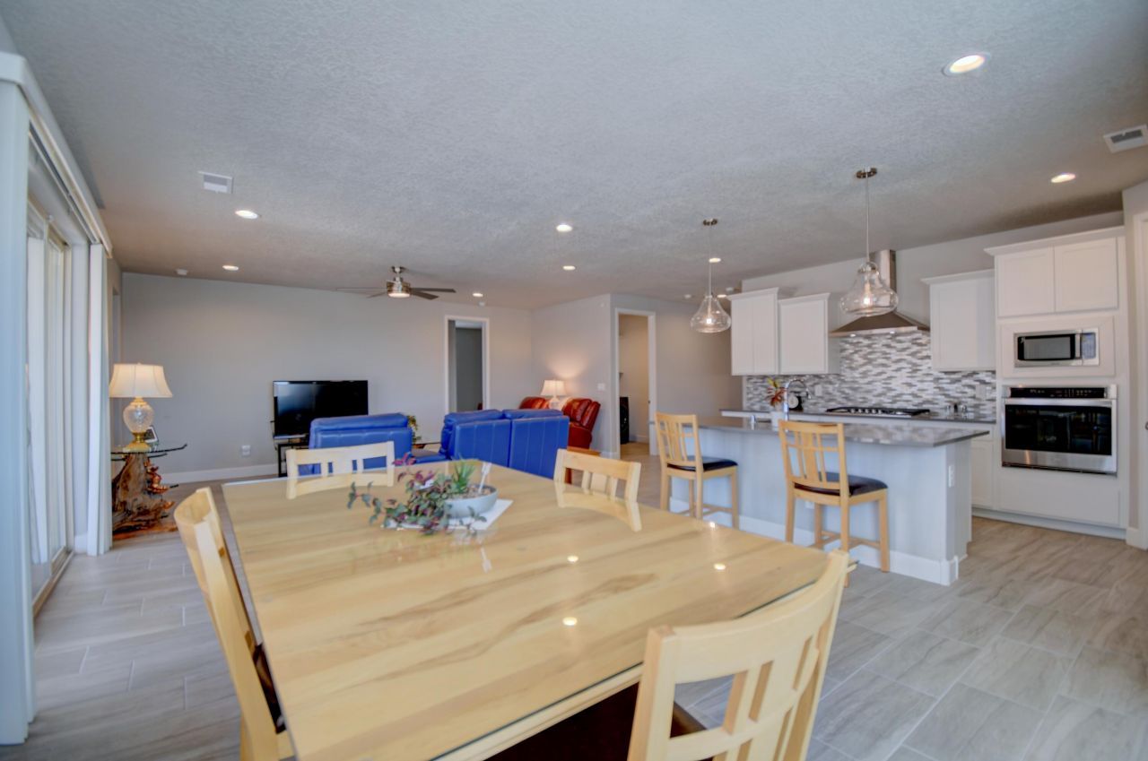 Albuquerque, New Mexico, 87114, United States, 4 Bedrooms Bedrooms, ,3 BathroomsBathrooms,Residential,For Sale,1793165