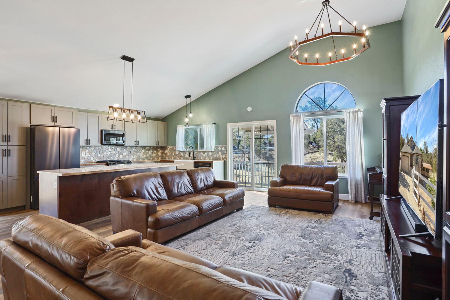 Valley Springs, California, 95252, United States, 3 Bedrooms Bedrooms, ,2 BathroomsBathrooms,Residential,For Sale,1978438