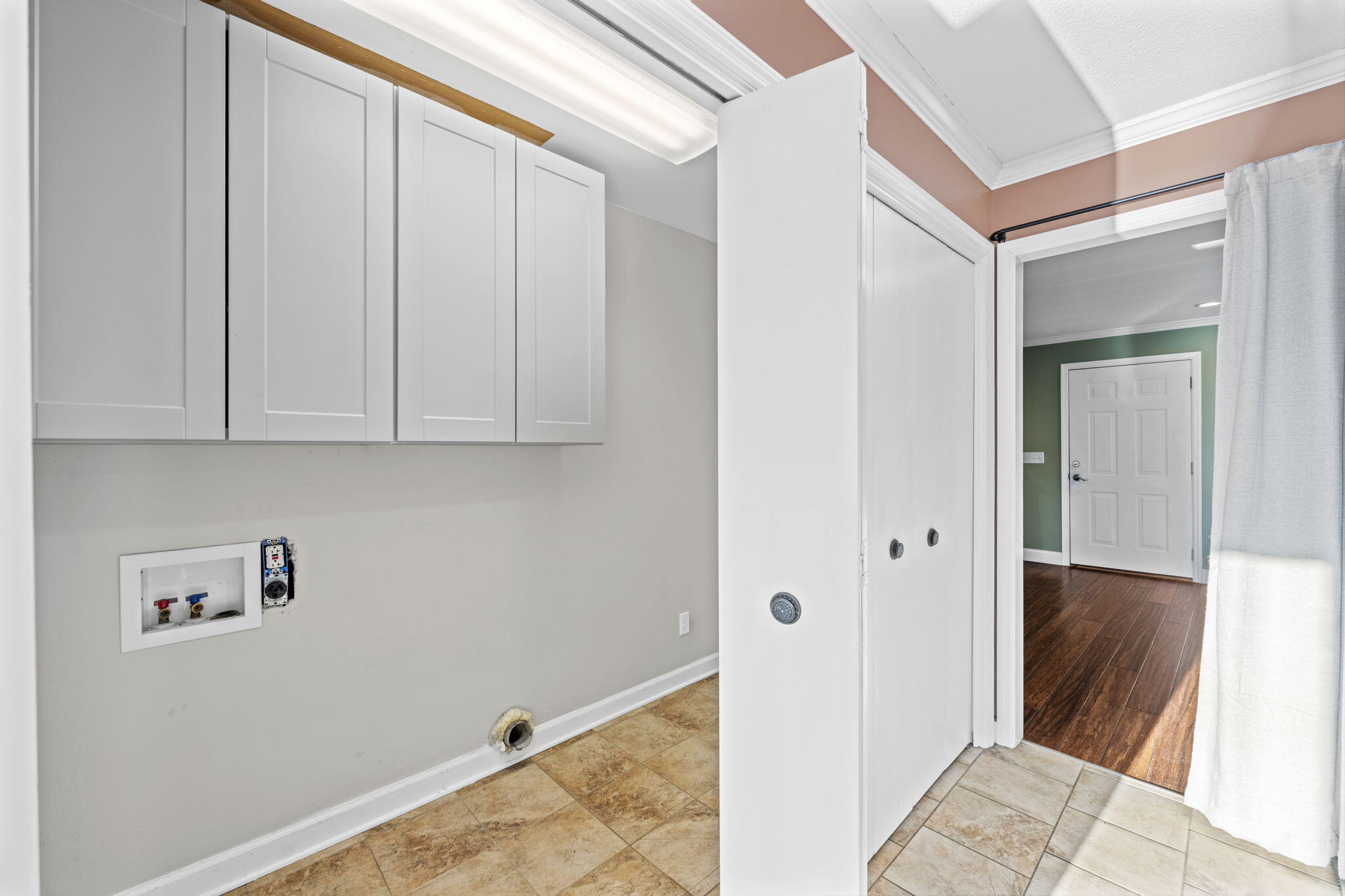 Cleveland, Tennessee, 37312, United States, 3 Bedrooms Bedrooms, ,4 BathroomsBathrooms,Residential,For Sale,1988067