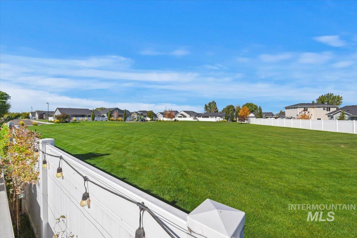 Nampa, Idaho, 83687, United States, 4 Bedrooms Bedrooms, ,Residential,For Sale,1970724