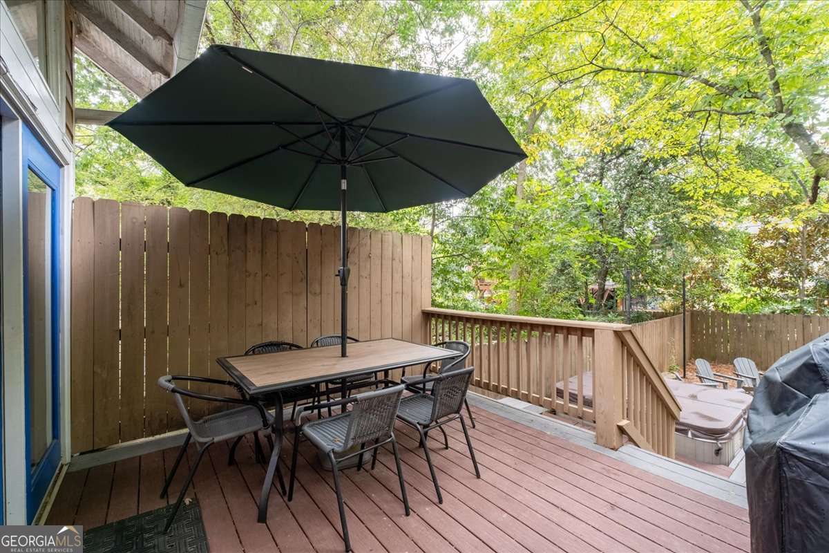 Atlanta, Georgia, 30308, United States, 5 Bedrooms Bedrooms, ,5 BathroomsBathrooms,Residential,For Sale,1988195