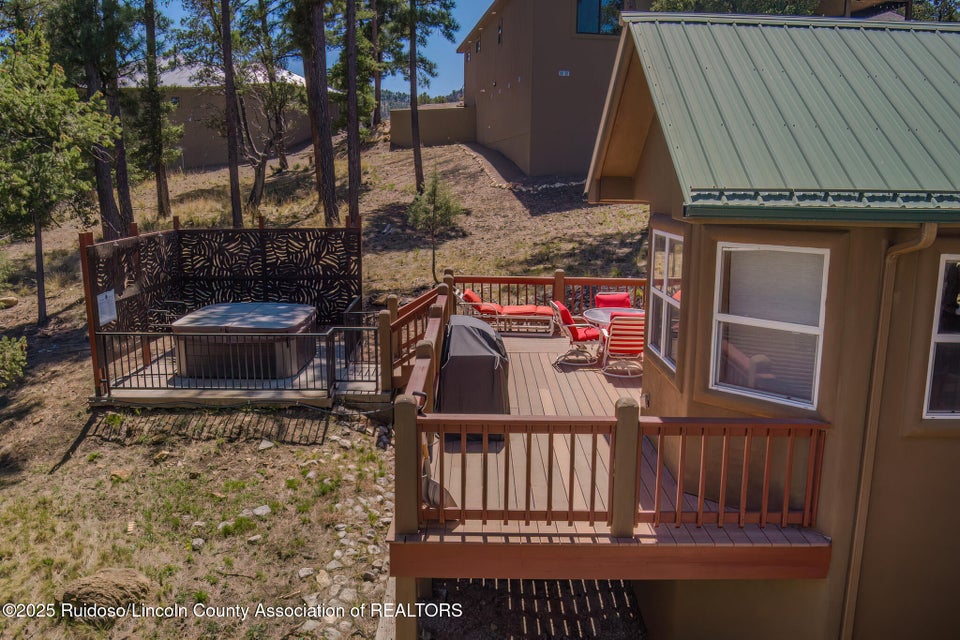 Ruidoso, New Mexico, 88345, United States, 4 Bedrooms Bedrooms, ,3 BathroomsBathrooms,Residential,For Sale,1909726