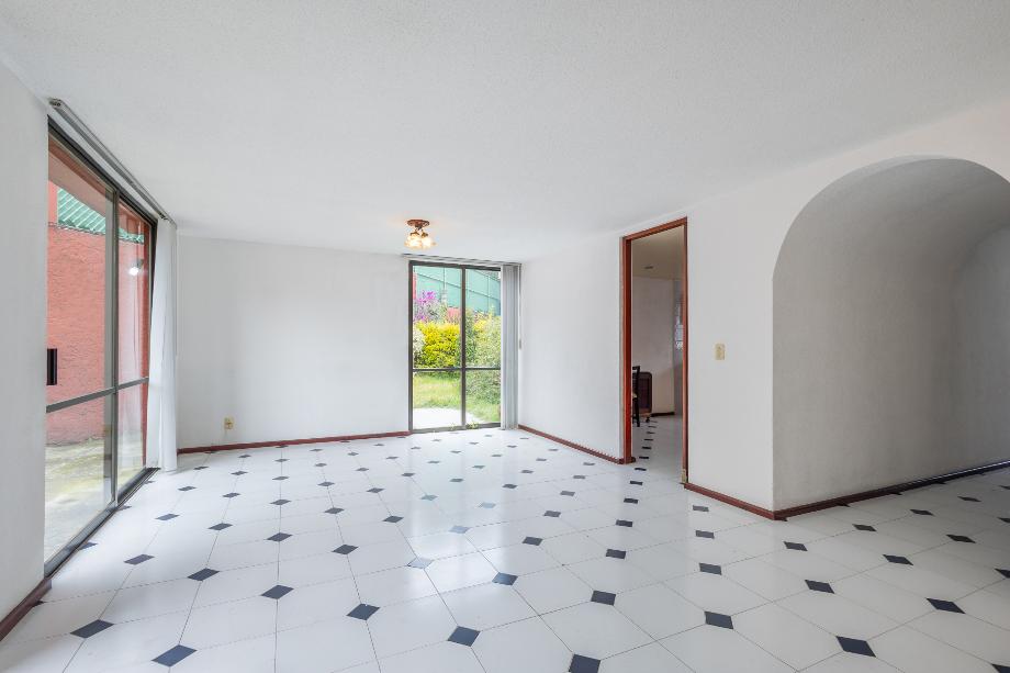 Álvaro Obregón, Ciudad de México, 01700, Mexico, 4 Bedrooms Bedrooms, ,3 BathroomsBathrooms,Residential,For Sale,1729158