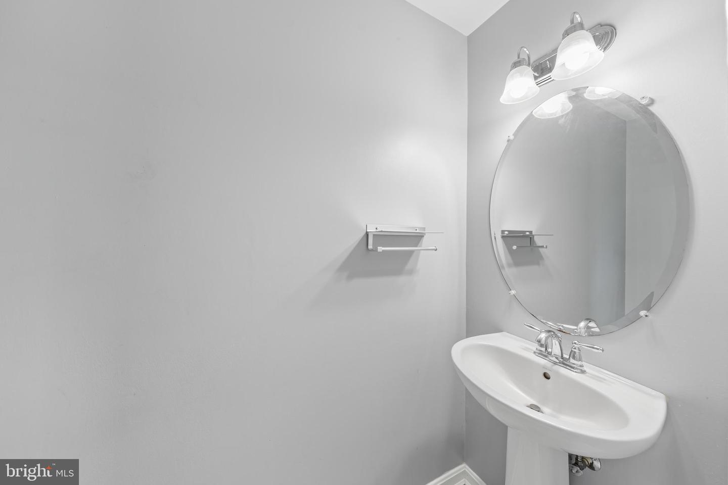 Salisbury, Maryland, 21801, United States, 5 Bedrooms Bedrooms, ,3 BathroomsBathrooms,Residential,For Sale,1777423