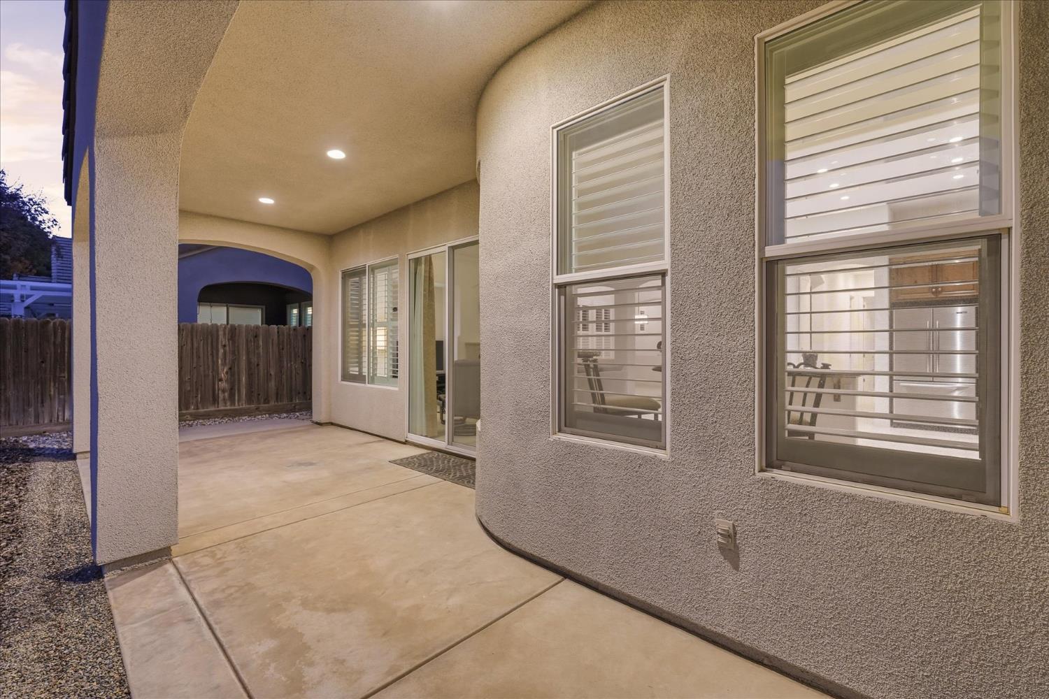 Clovis, California, 93619, United States, 3 Bedrooms Bedrooms, ,2 BathroomsBathrooms,Residential,For Sale,2005966