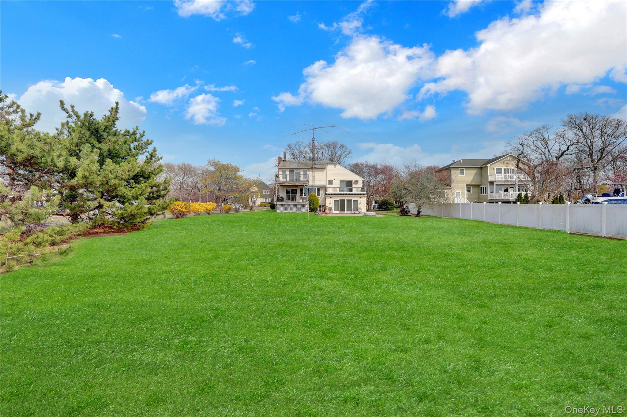  150 W Islip Road, West Islip, NY, 11795 - 物件實景