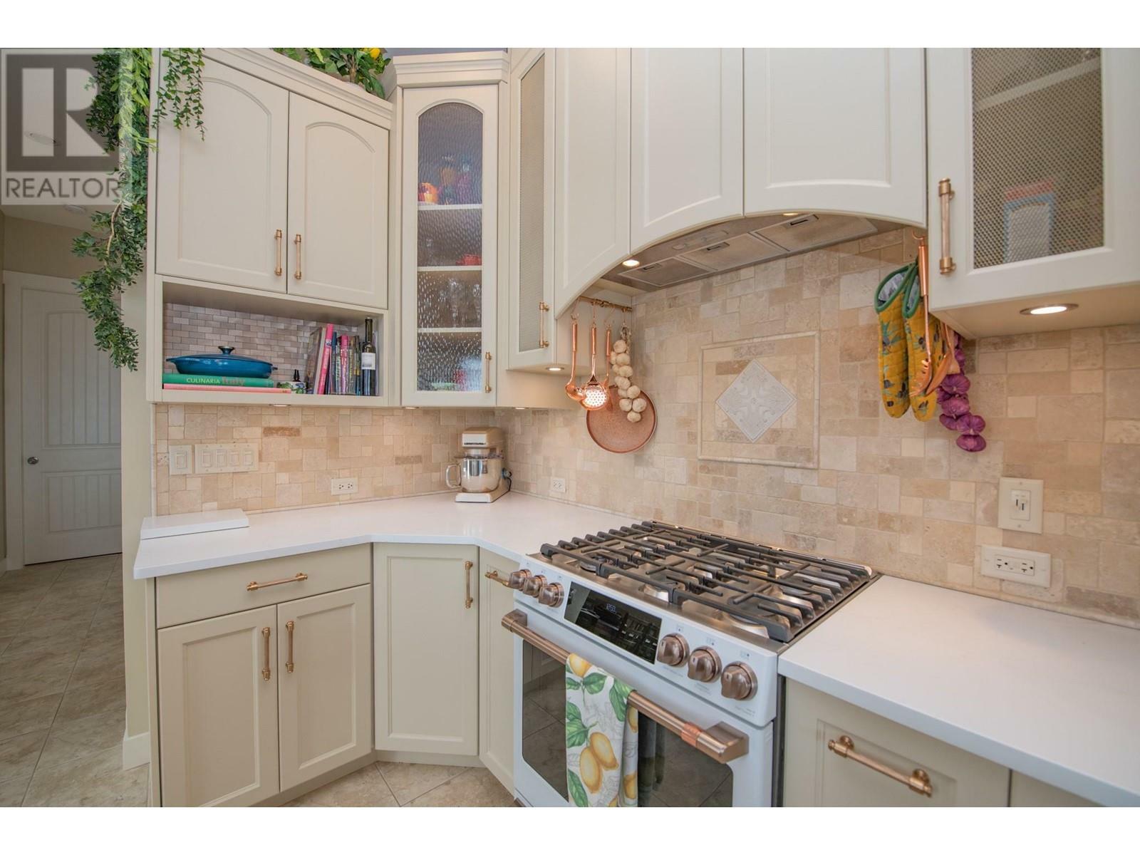 VERNON, British Columbia, V1H 1Z9, CA, 3 Bedrooms Bedrooms, ,2 BathroomsBathrooms,Residential,For Sale,1837593