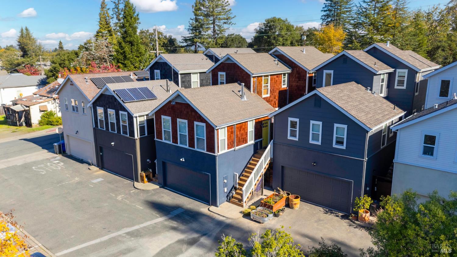 Sebastopol, California, 95472, United States, 3 Bedrooms Bedrooms, ,4 BathroomsBathrooms,Residential,For Sale,1987420