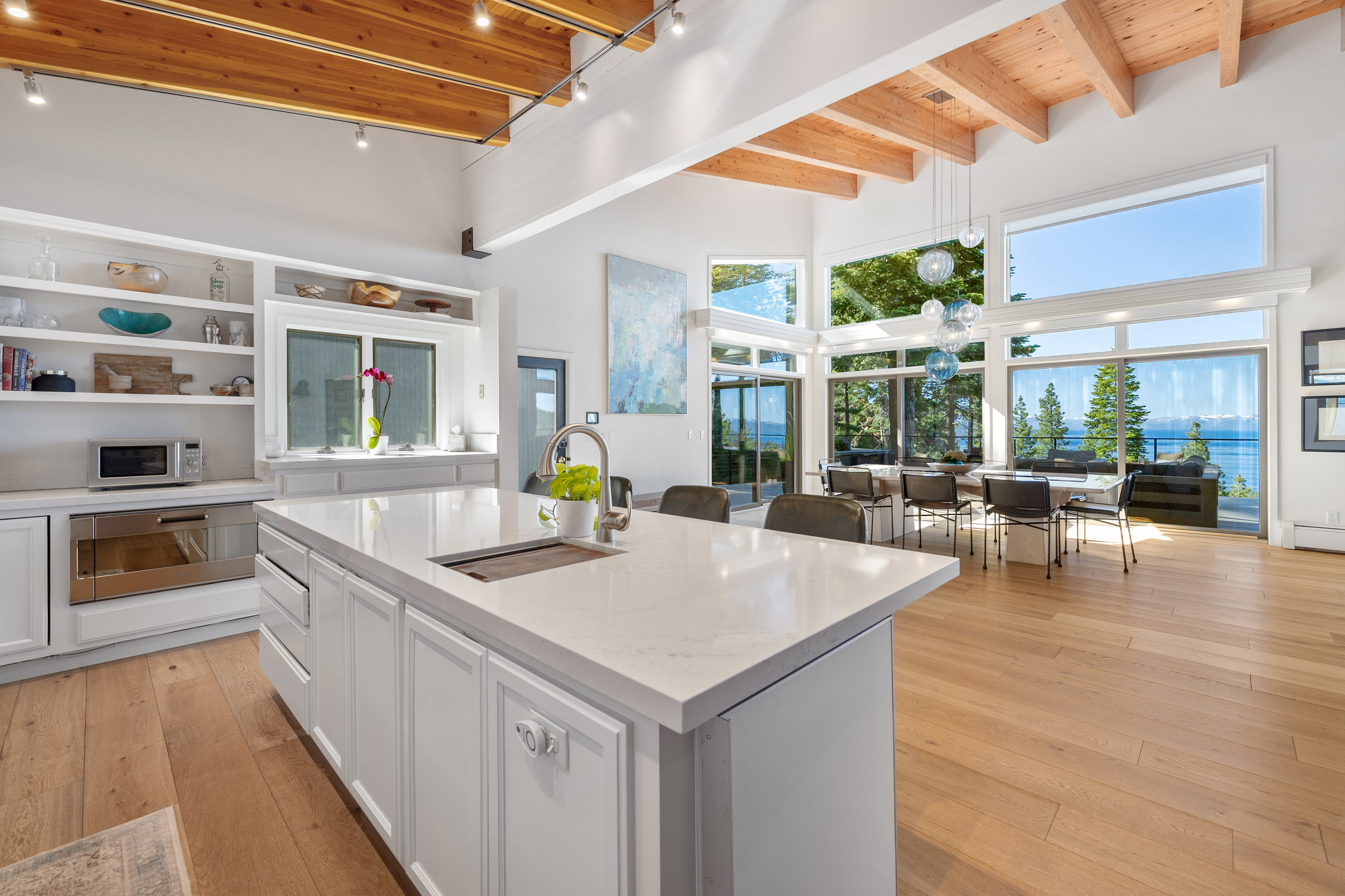  Legendary Gated Panoramic Lake View Estate - 物件實景