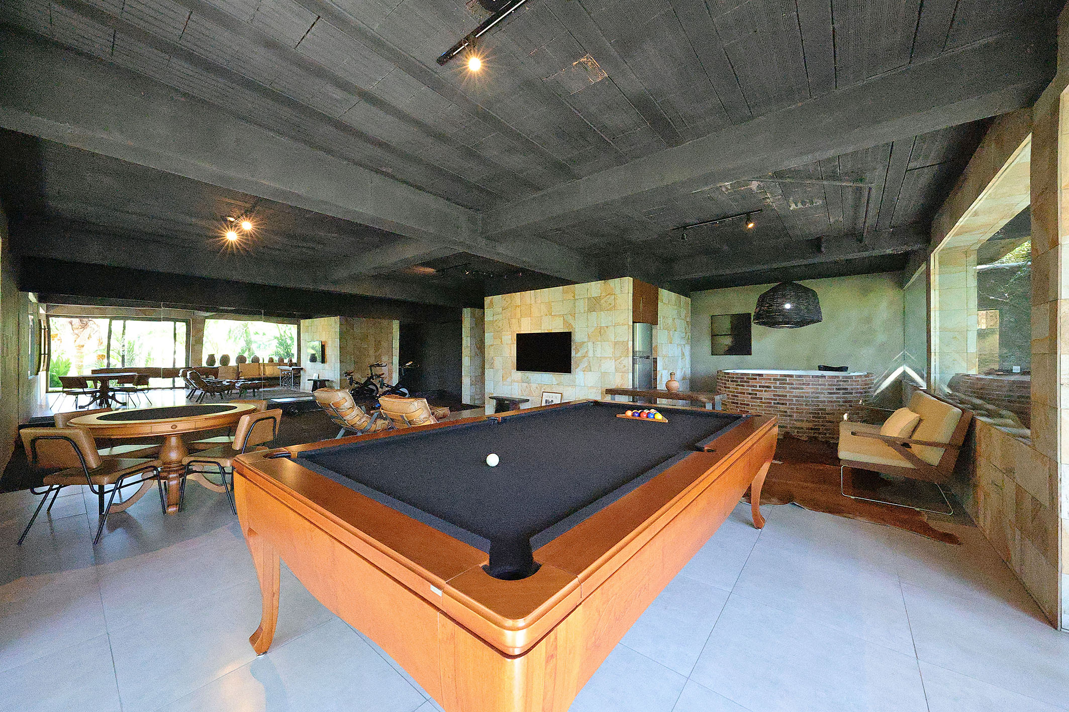  Contemporary estate immersed in nature with panoramic lake views - 物件實景