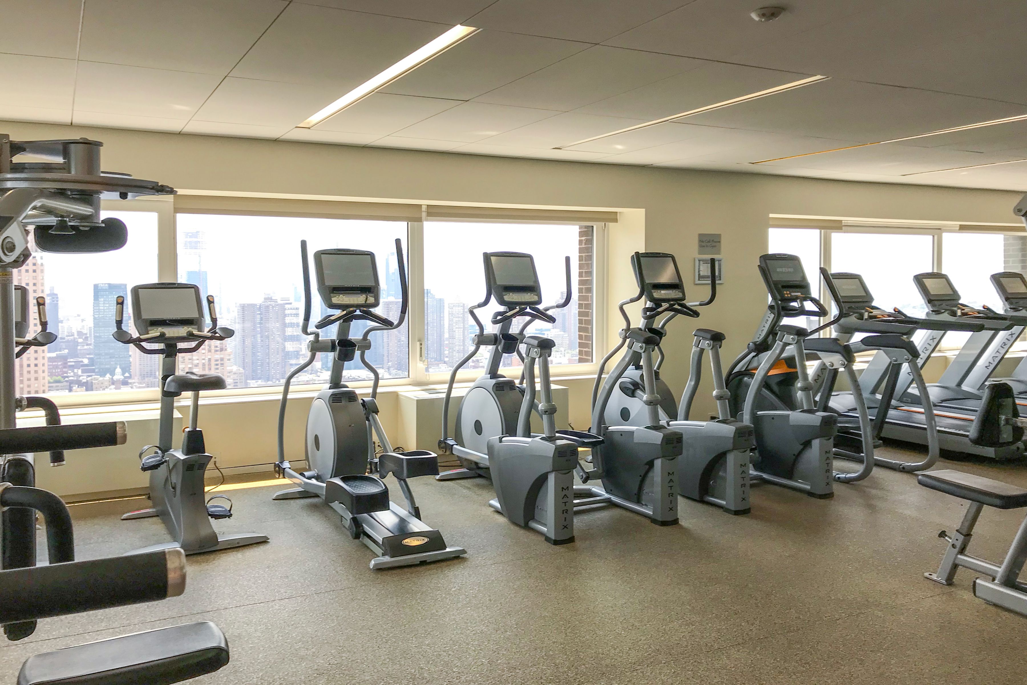  322 West 57th Street 23E - 物件實景