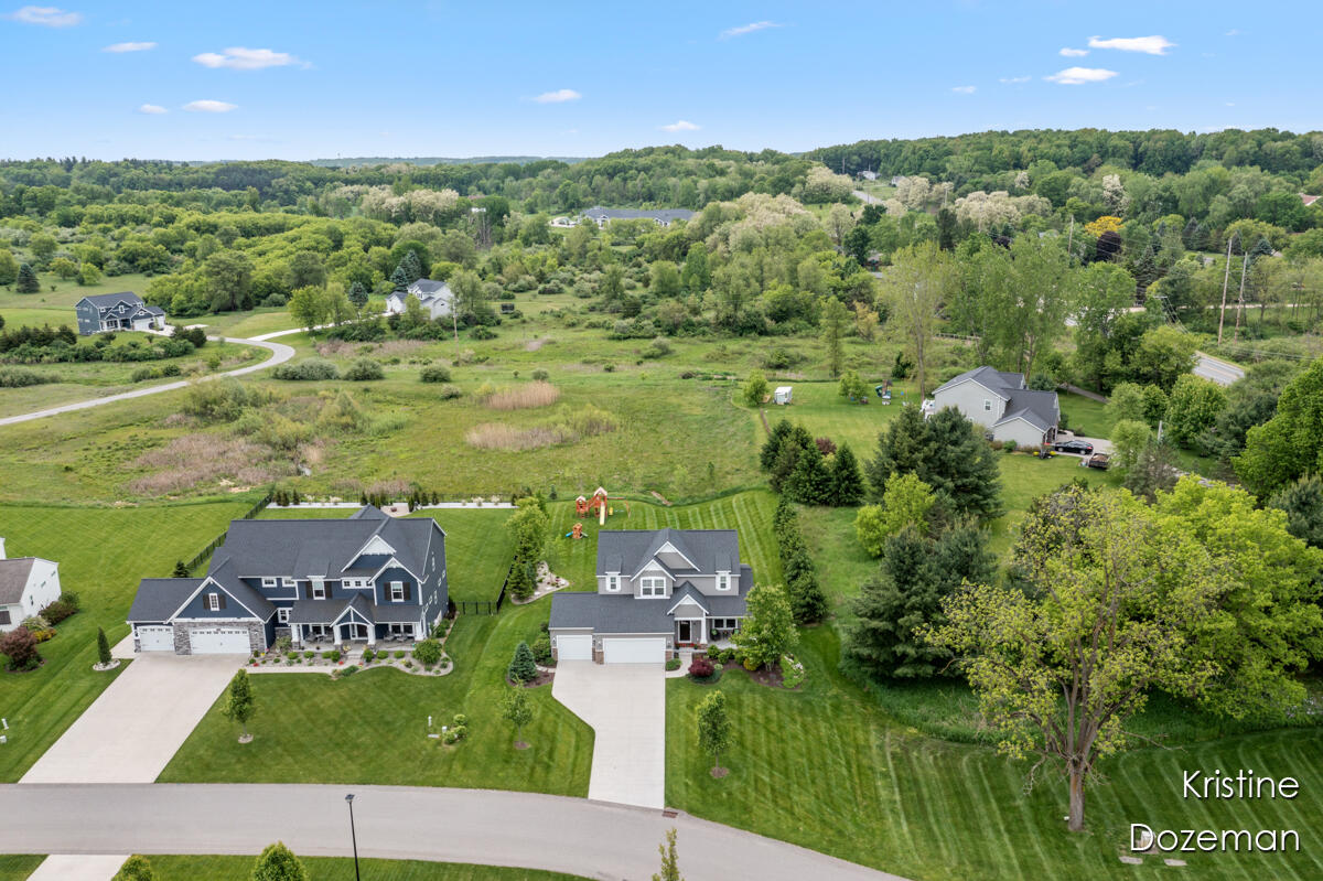 Lowell, Michigan, 49331, United States, 5 Bedrooms Bedrooms, ,4 BathroomsBathrooms,Residential,For Sale,1848158