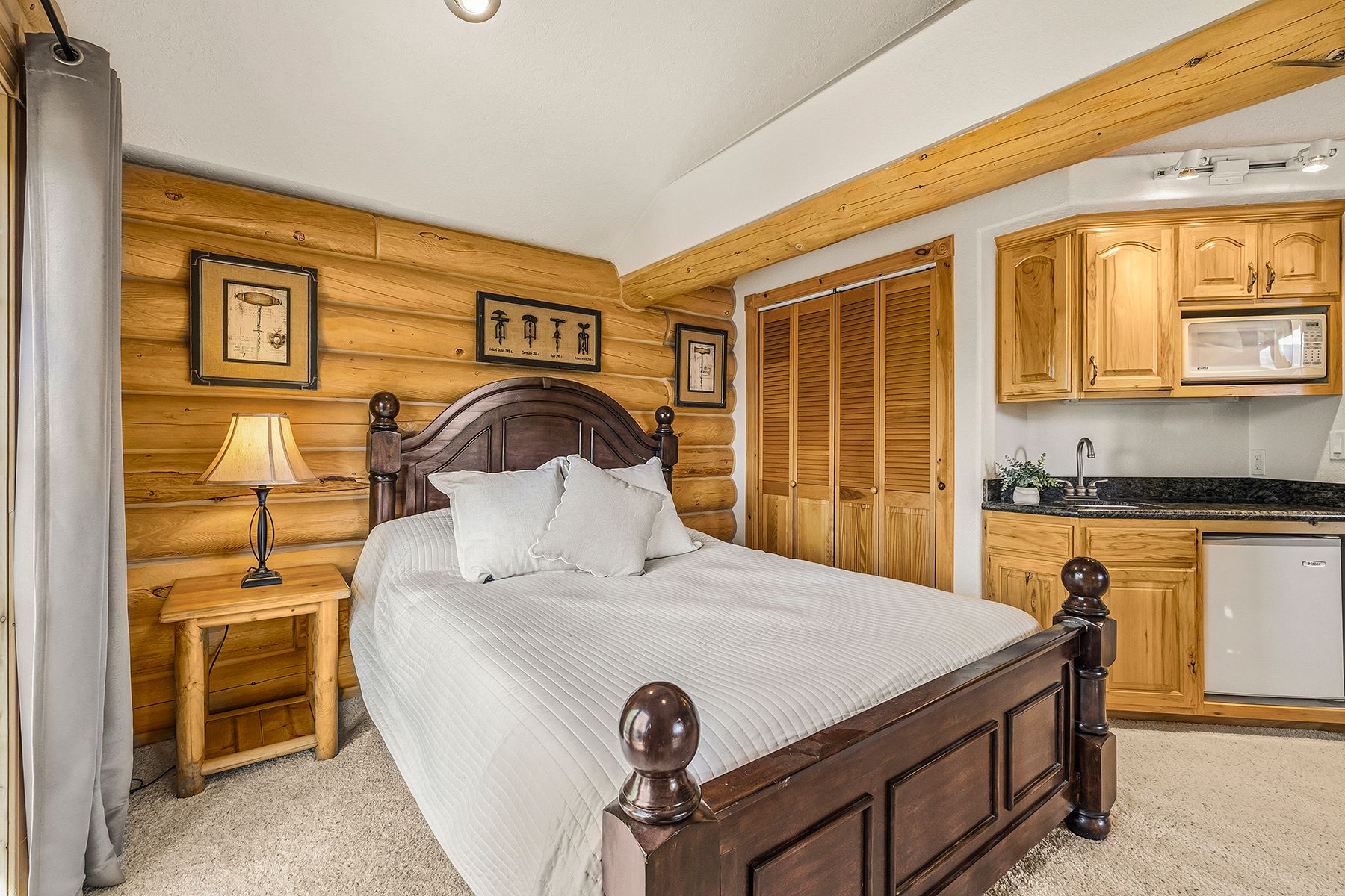  where  the mountains meet mccoy - 物件實景